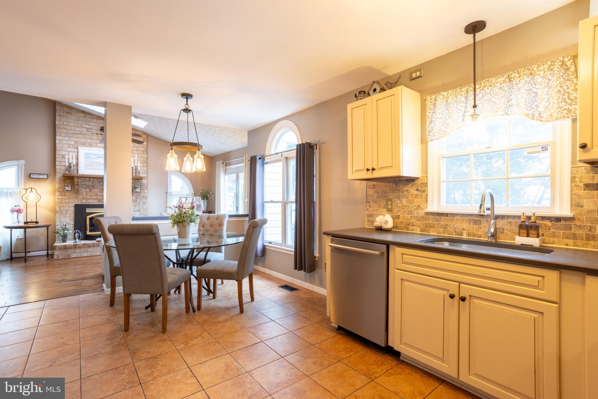 DURHAM MANOR - Residential