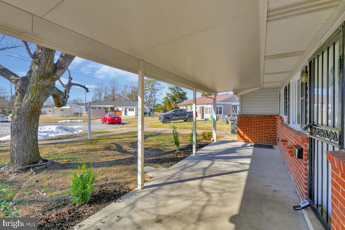 ANDREWS MANOR - Residential