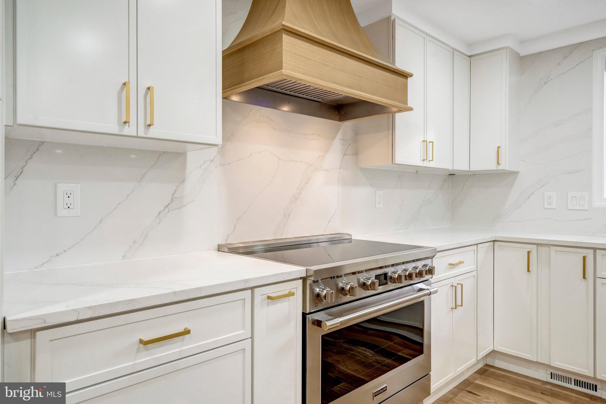 KINGS PARK WEST - Residential