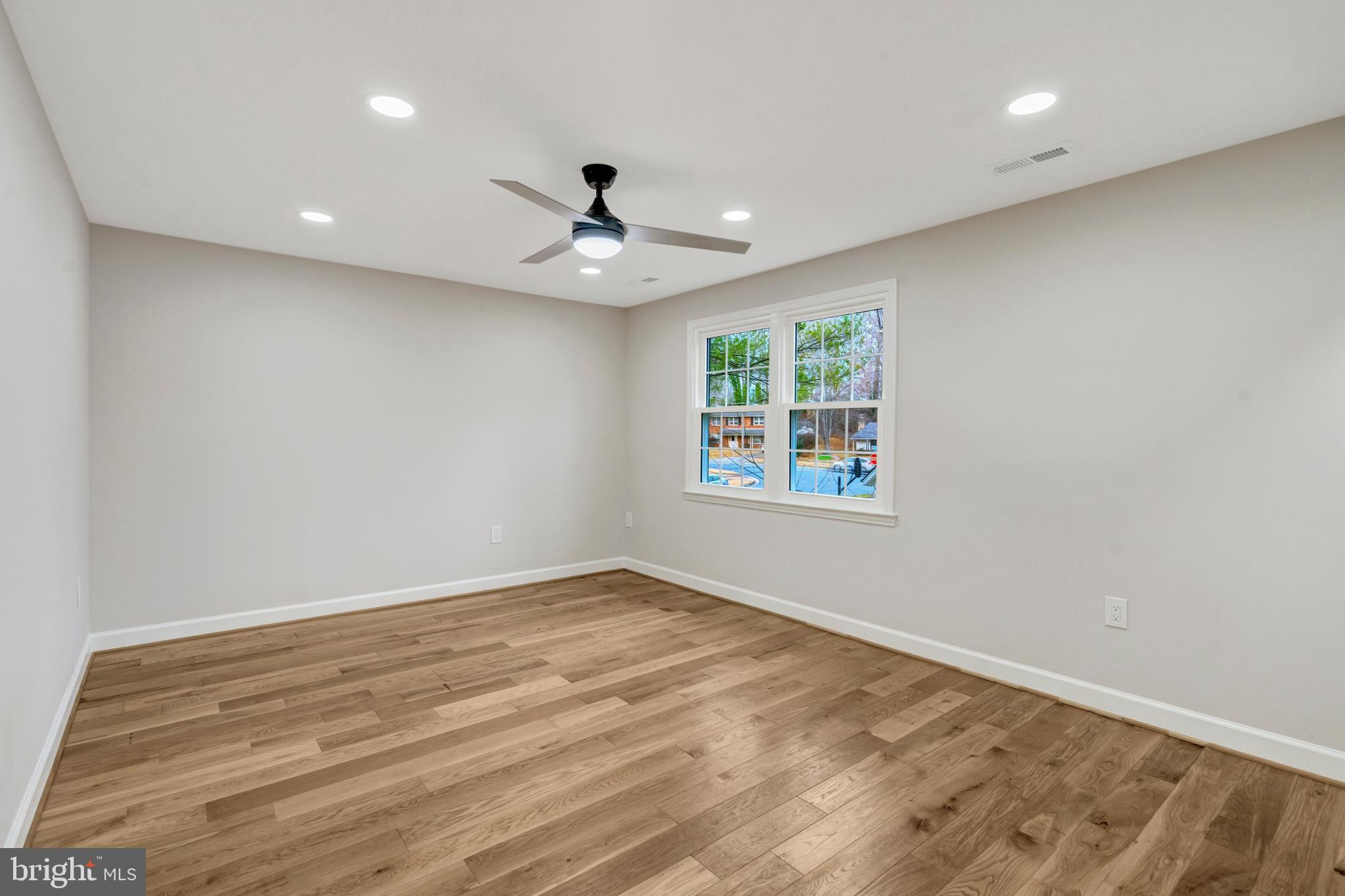 KINGS PARK WEST - Residential