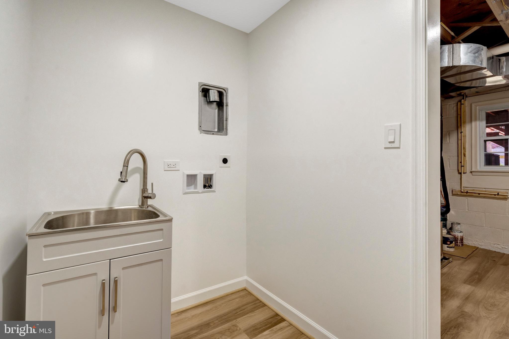 KINGS PARK WEST - Residential