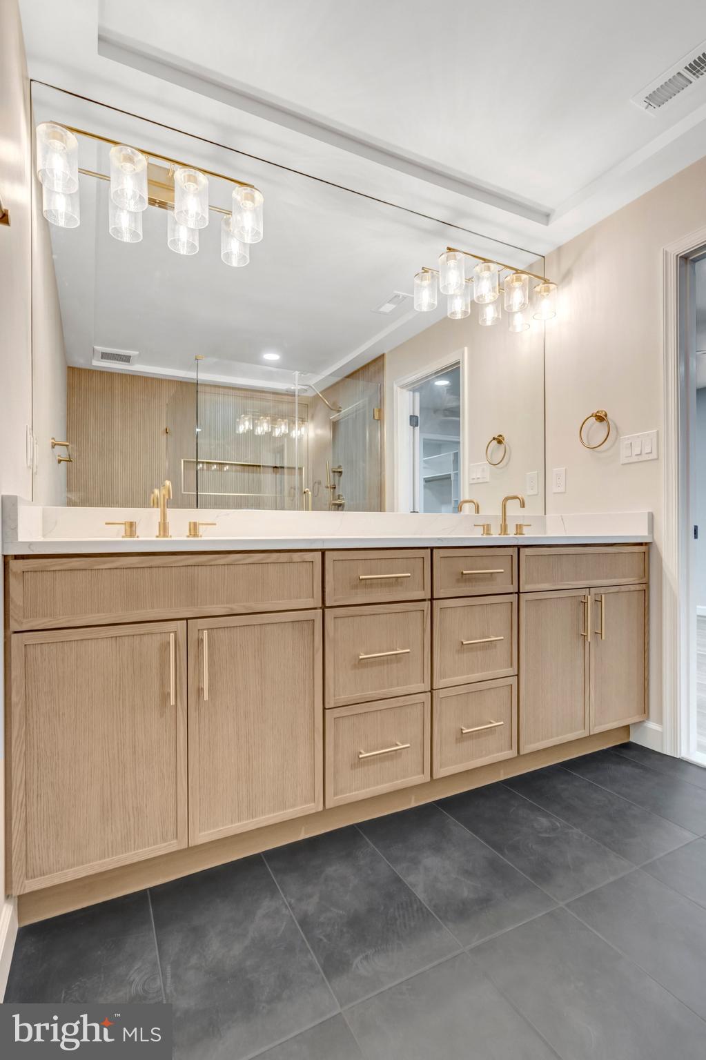 KINGS PARK WEST - Residential