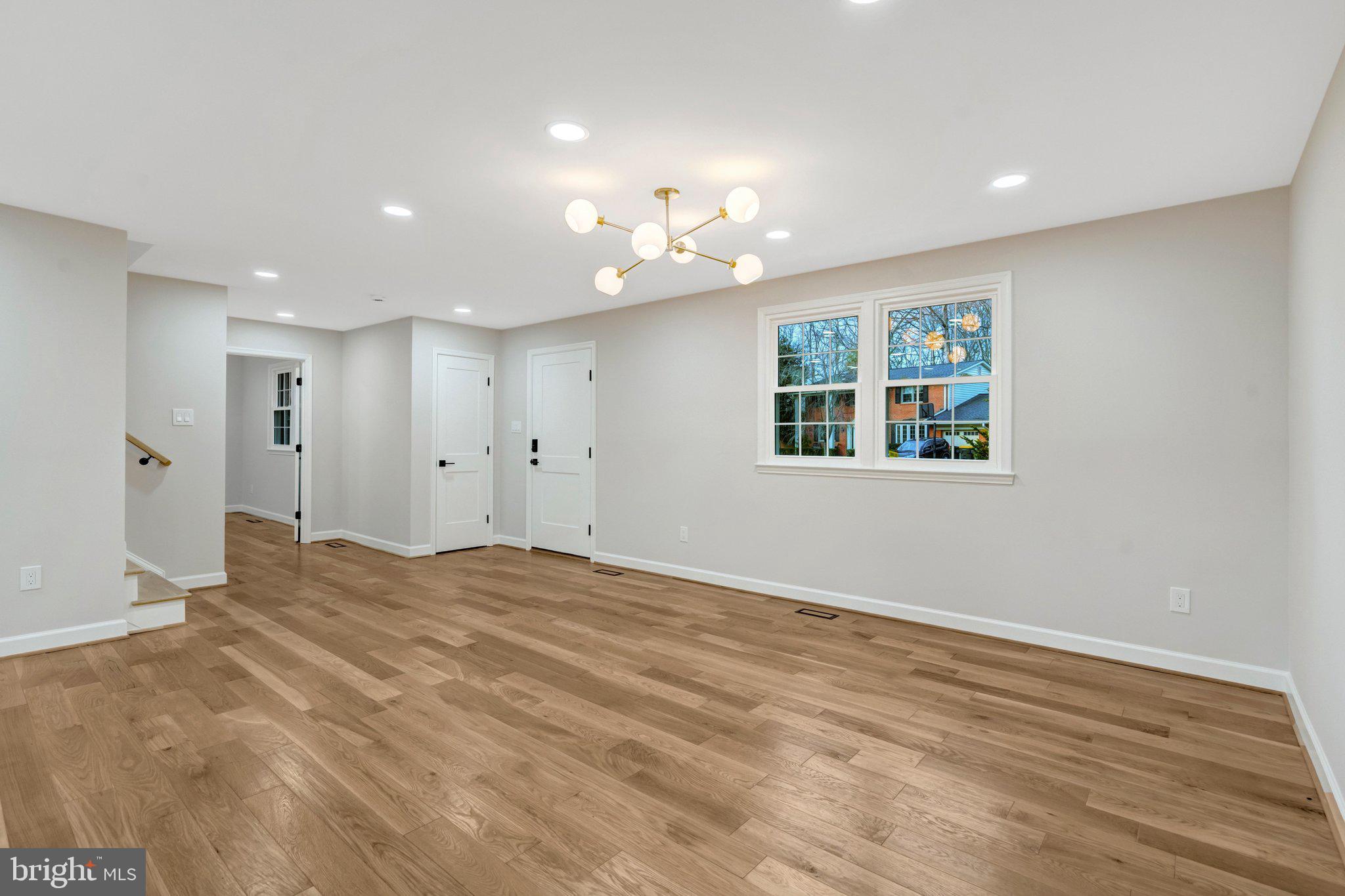 KINGS PARK WEST - Residential