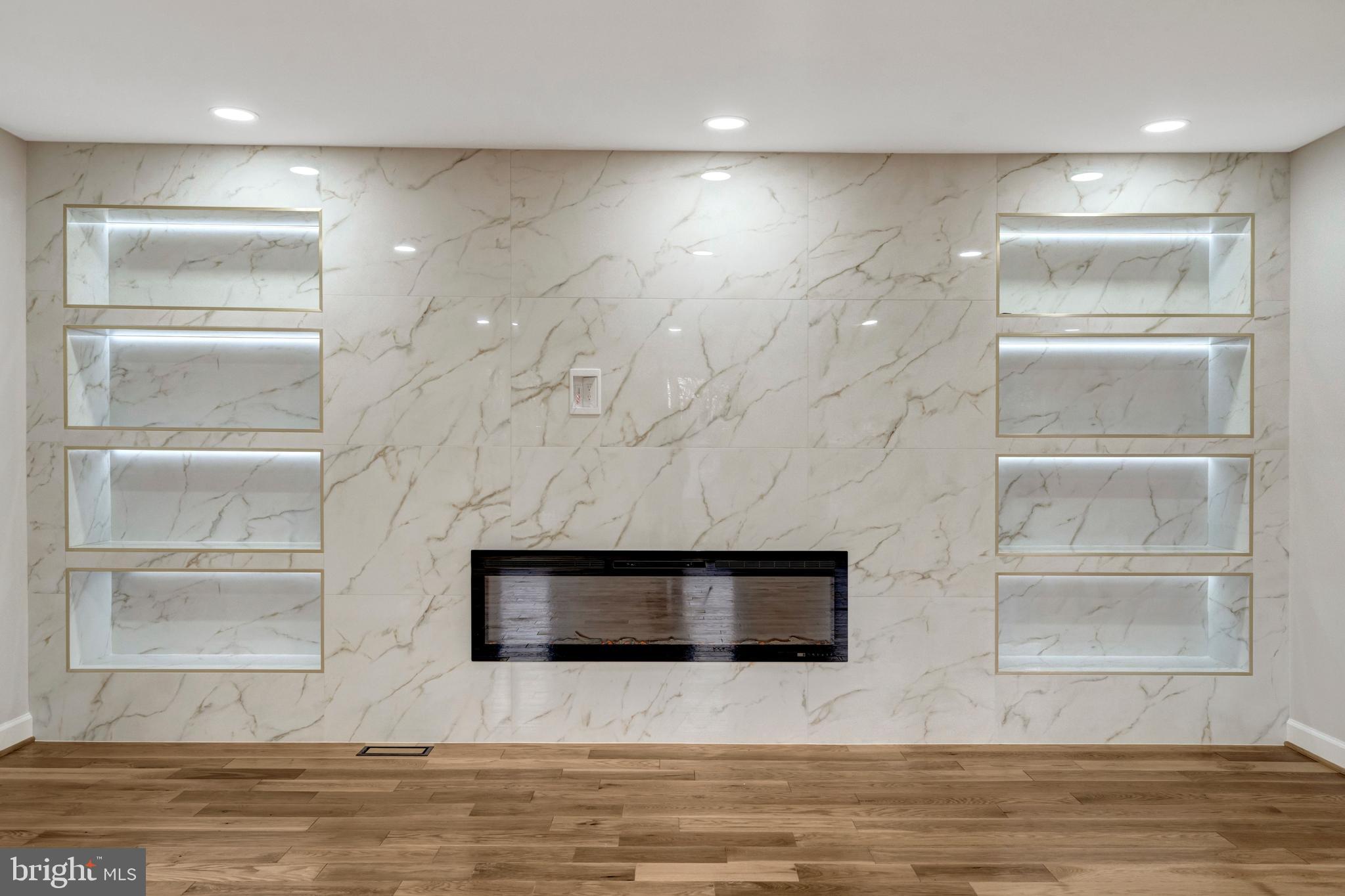 KINGS PARK WEST - Residential