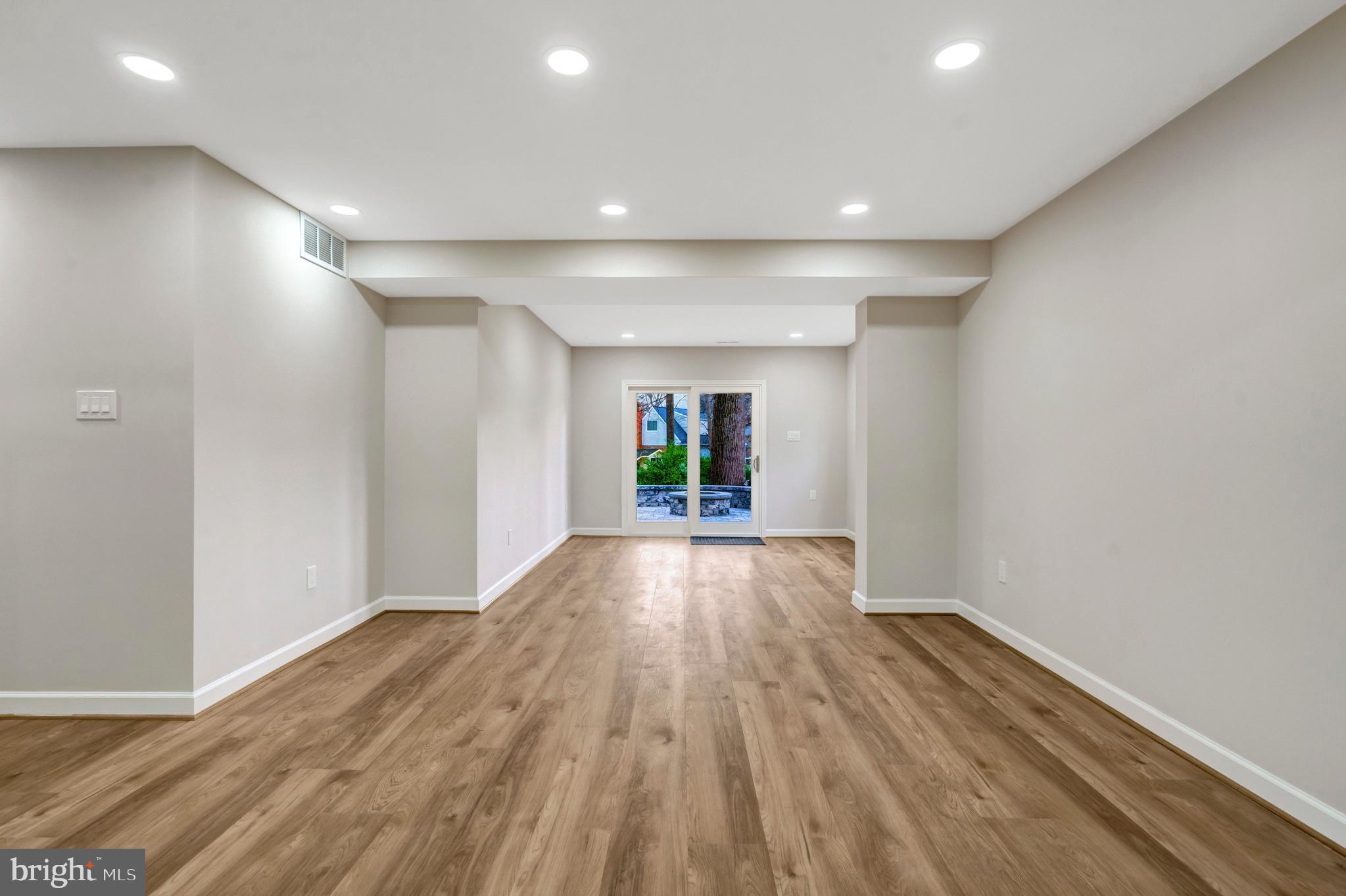 KINGS PARK WEST - Residential