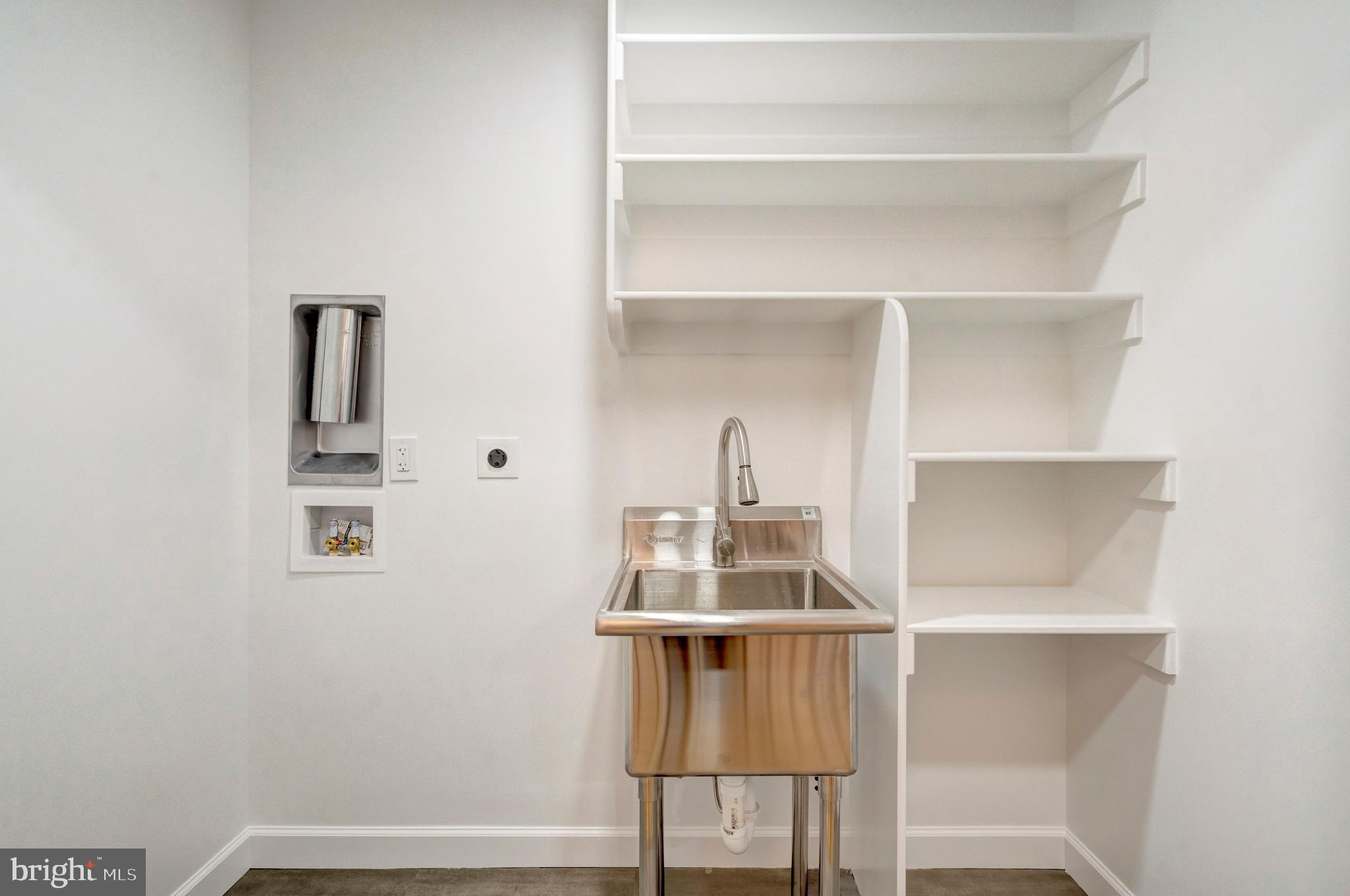 KINGS PARK WEST - Residential