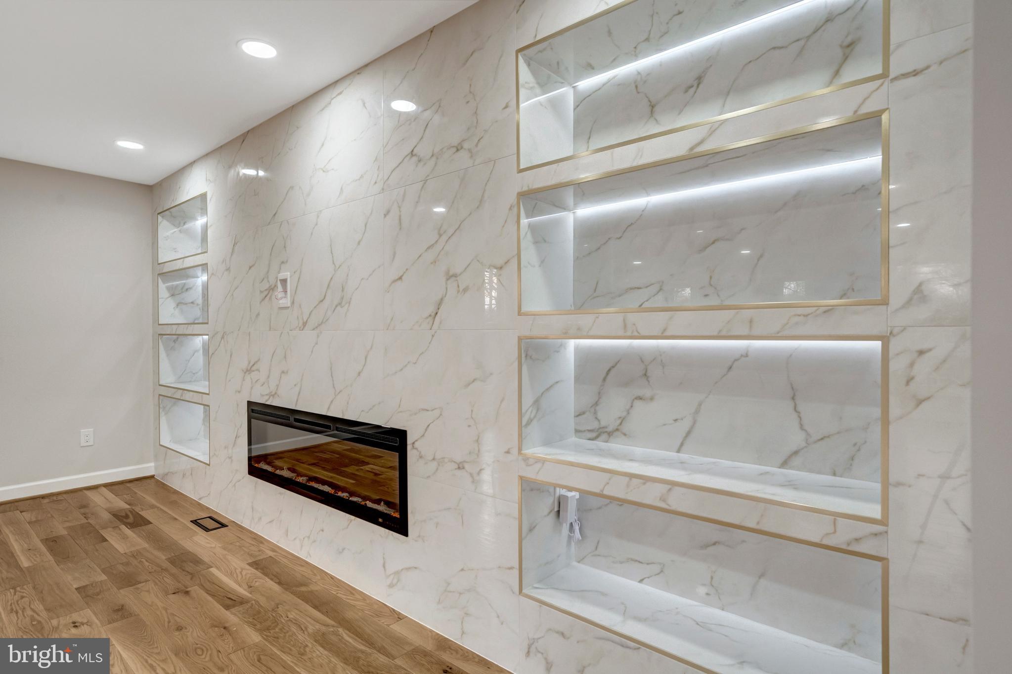 KINGS PARK WEST - Residential