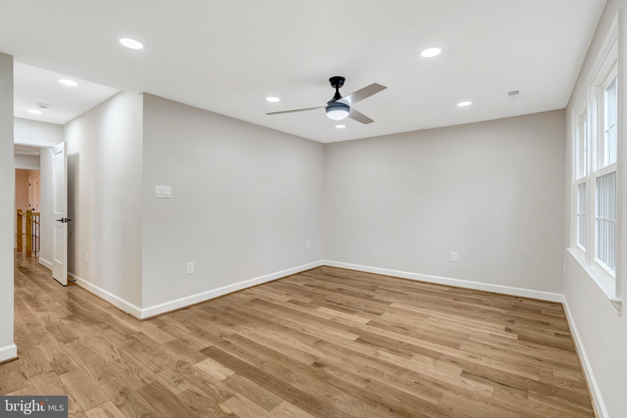 KINGS PARK WEST - Residential