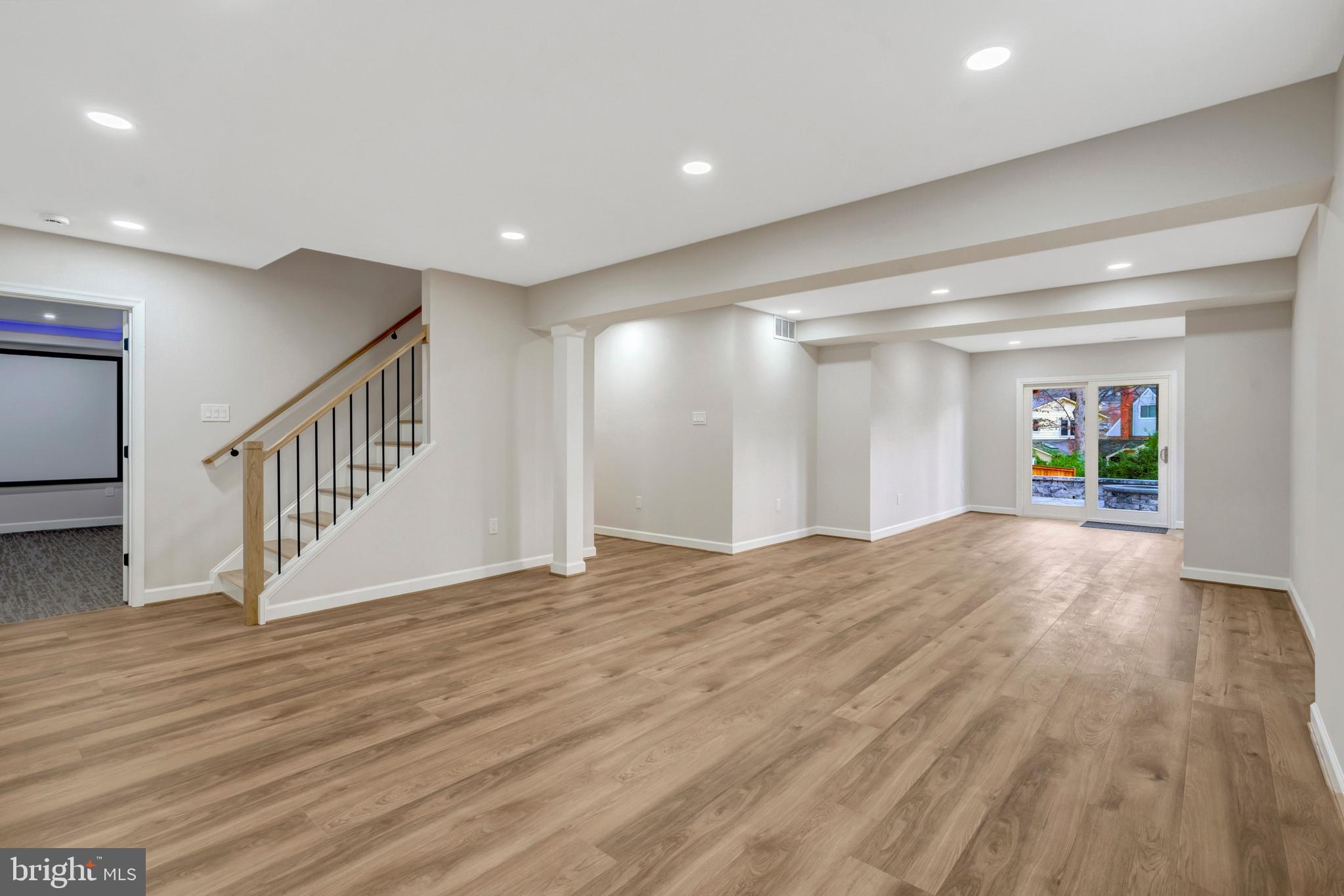 KINGS PARK WEST - Residential