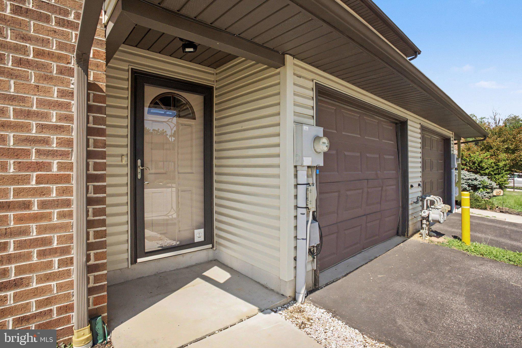 1122 ROOSEVELT COURT
