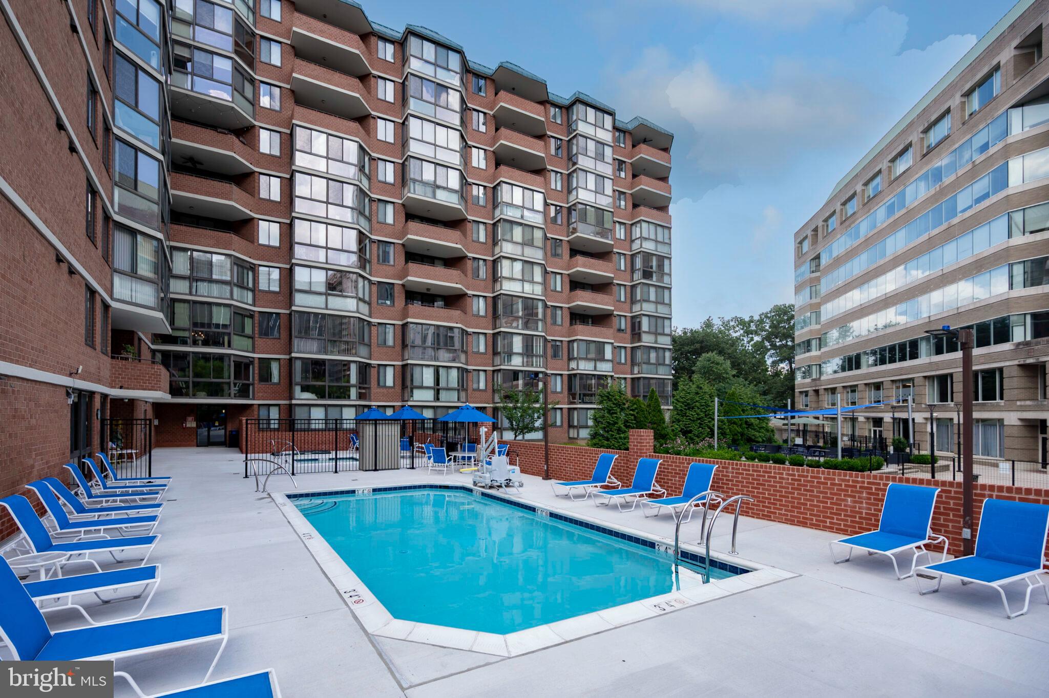 EASTVIEW AT BALLSTON METRO - Residential Lease