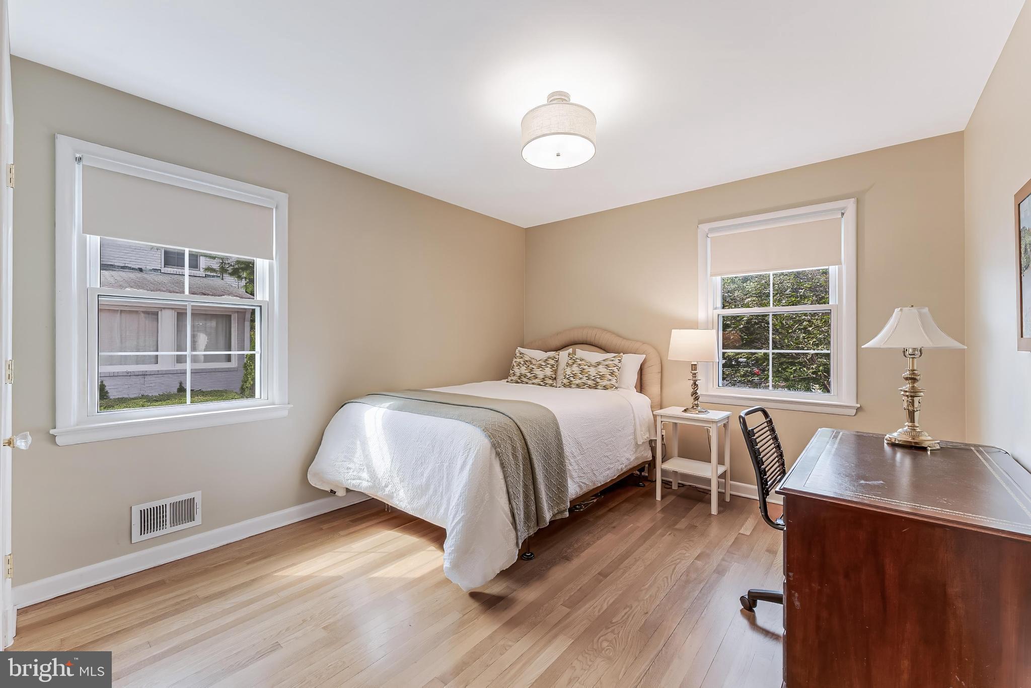 LEE HEIGHTS - Residential