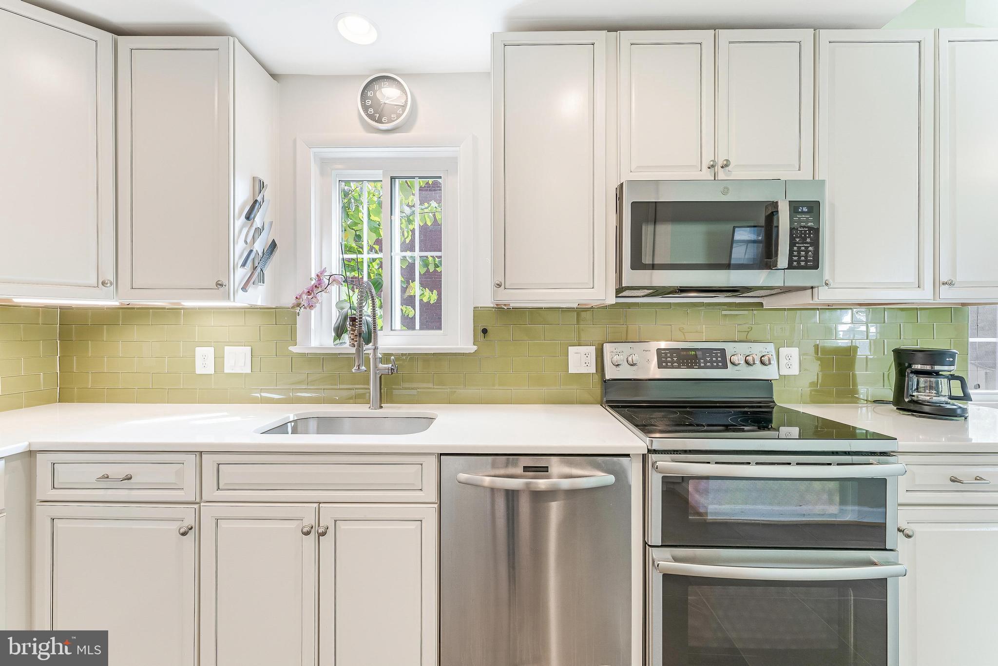 LEE HEIGHTS - Residential