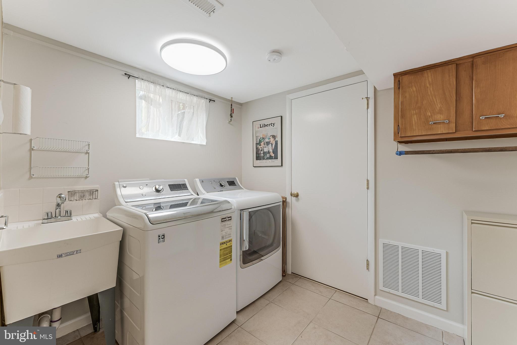 LEE HEIGHTS - Residential