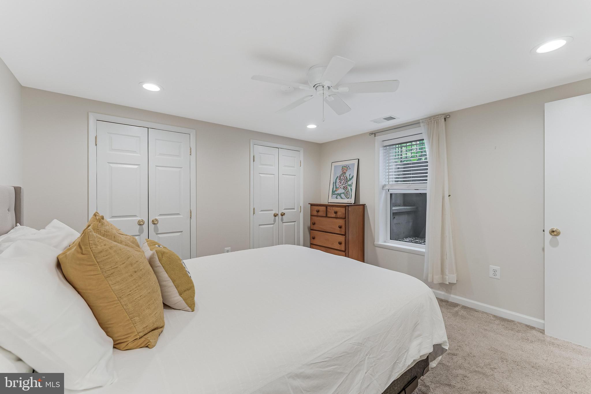 LEE HEIGHTS - Residential