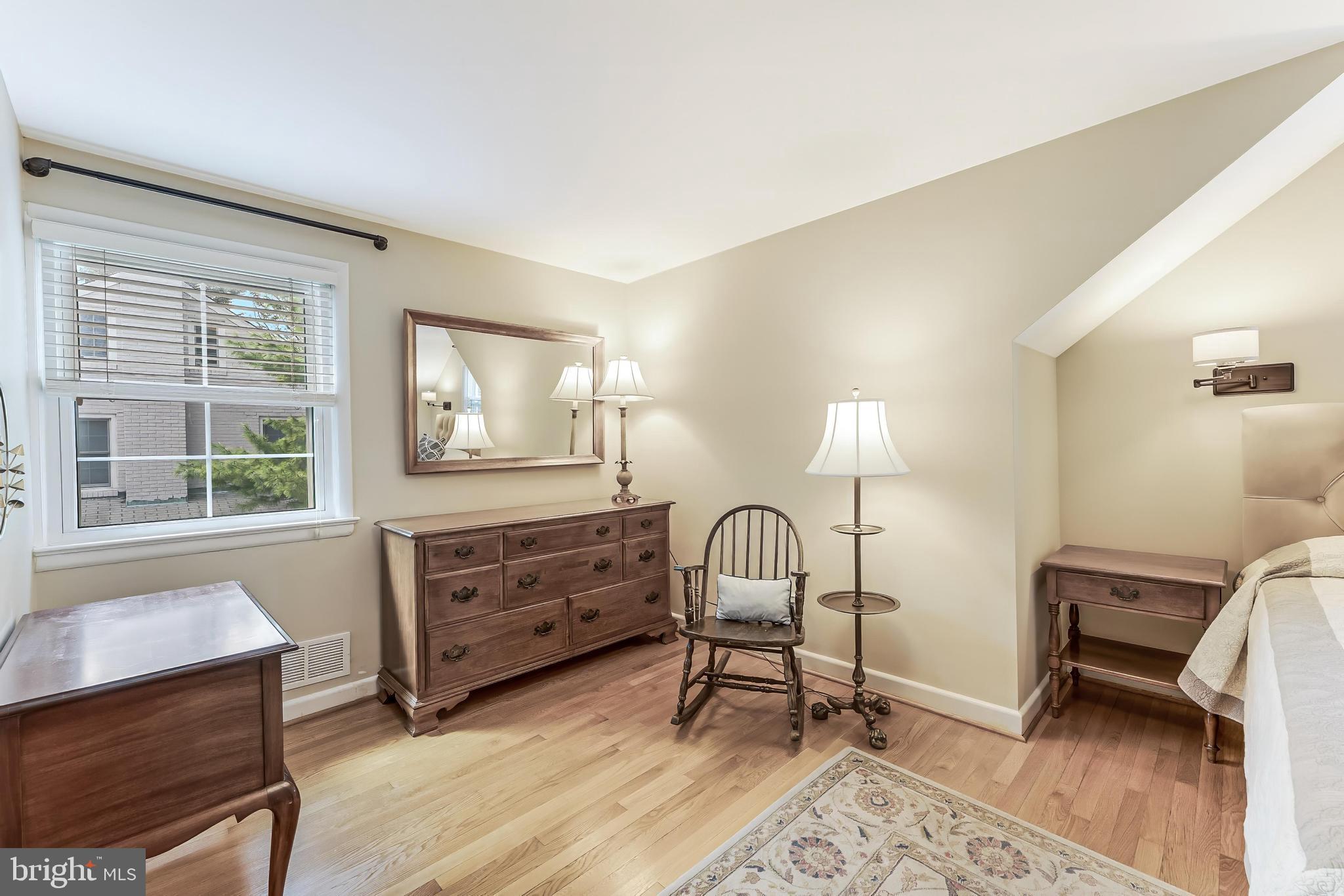 LEE HEIGHTS - Residential