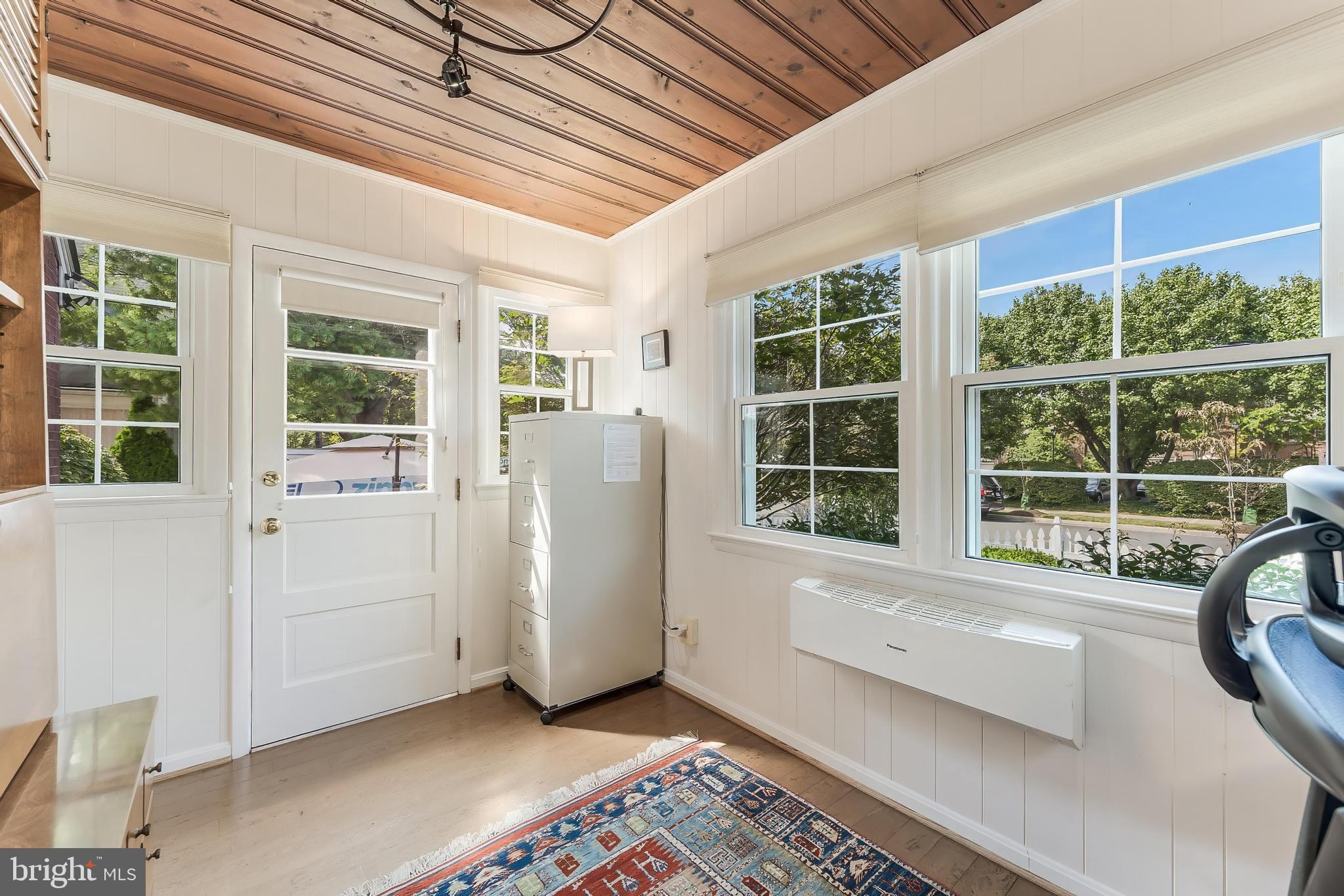 LEE HEIGHTS - Residential