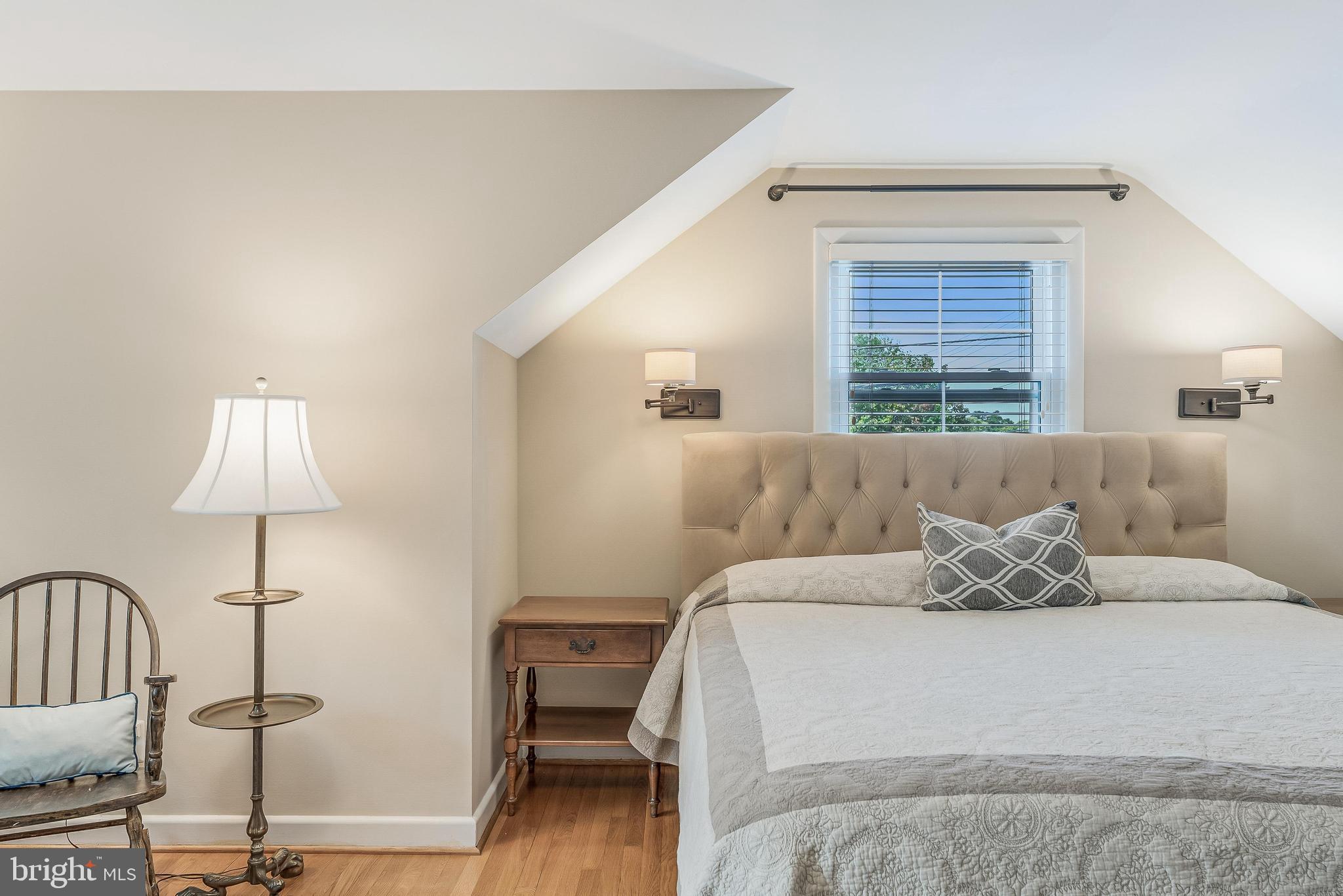 LEE HEIGHTS - Residential