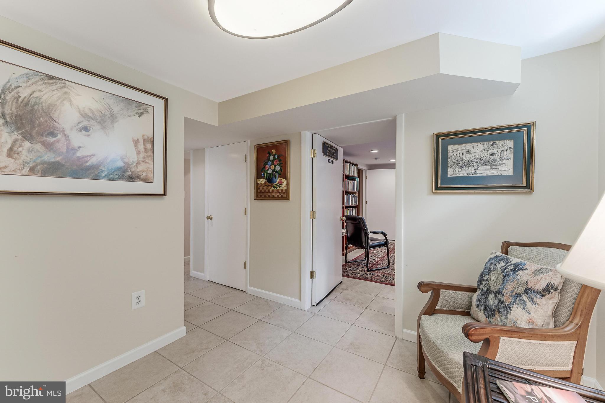 LEE HEIGHTS - Residential