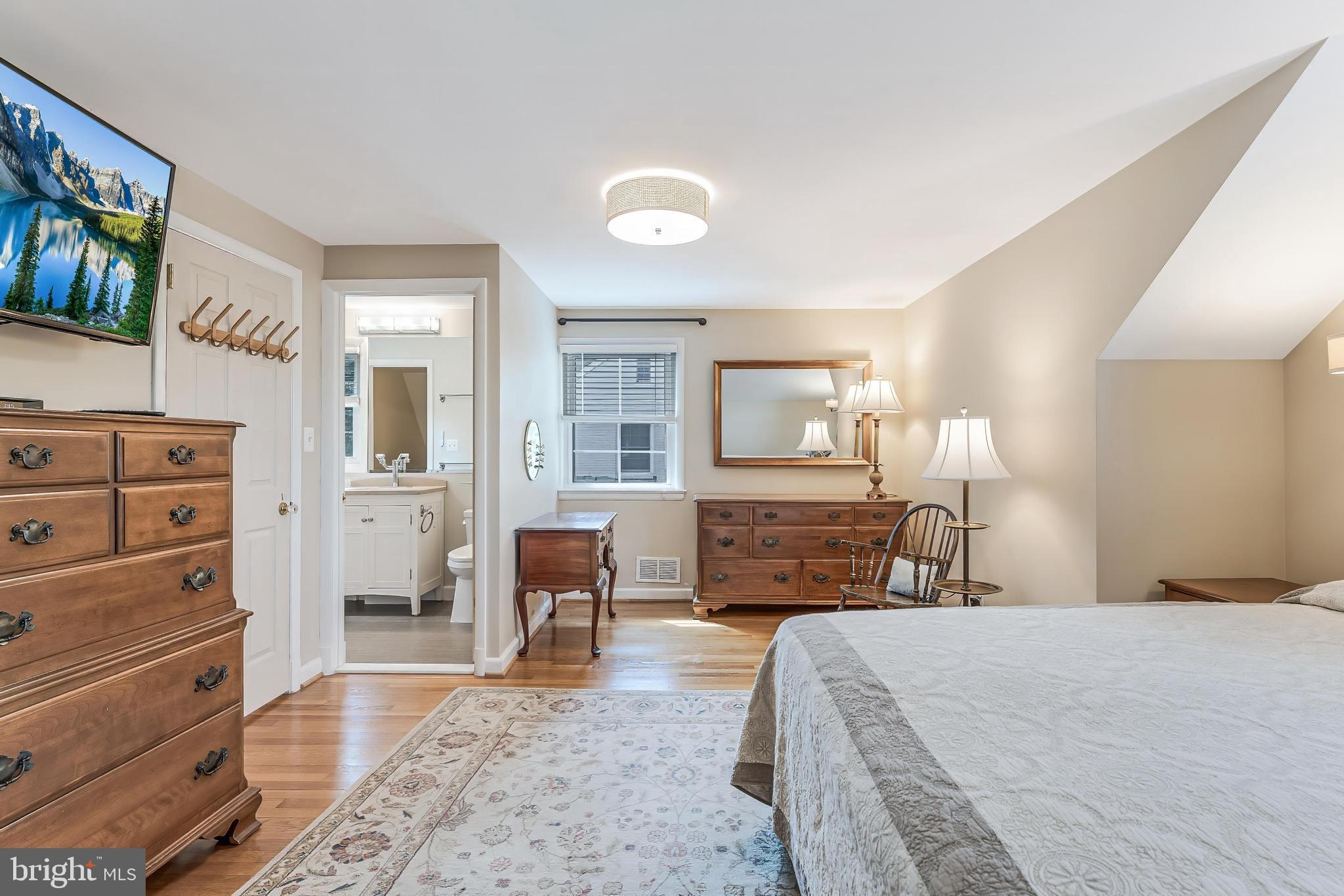 LEE HEIGHTS - Residential