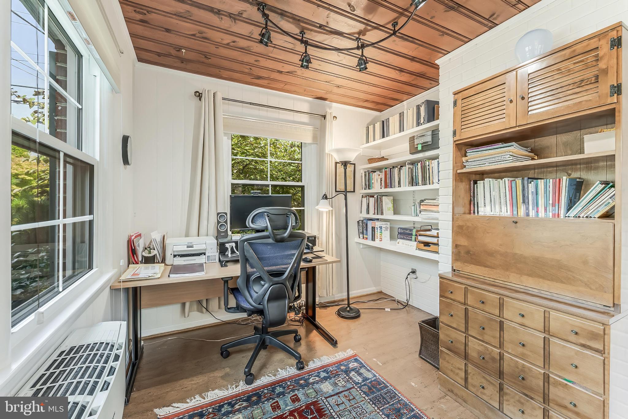 LEE HEIGHTS - Residential