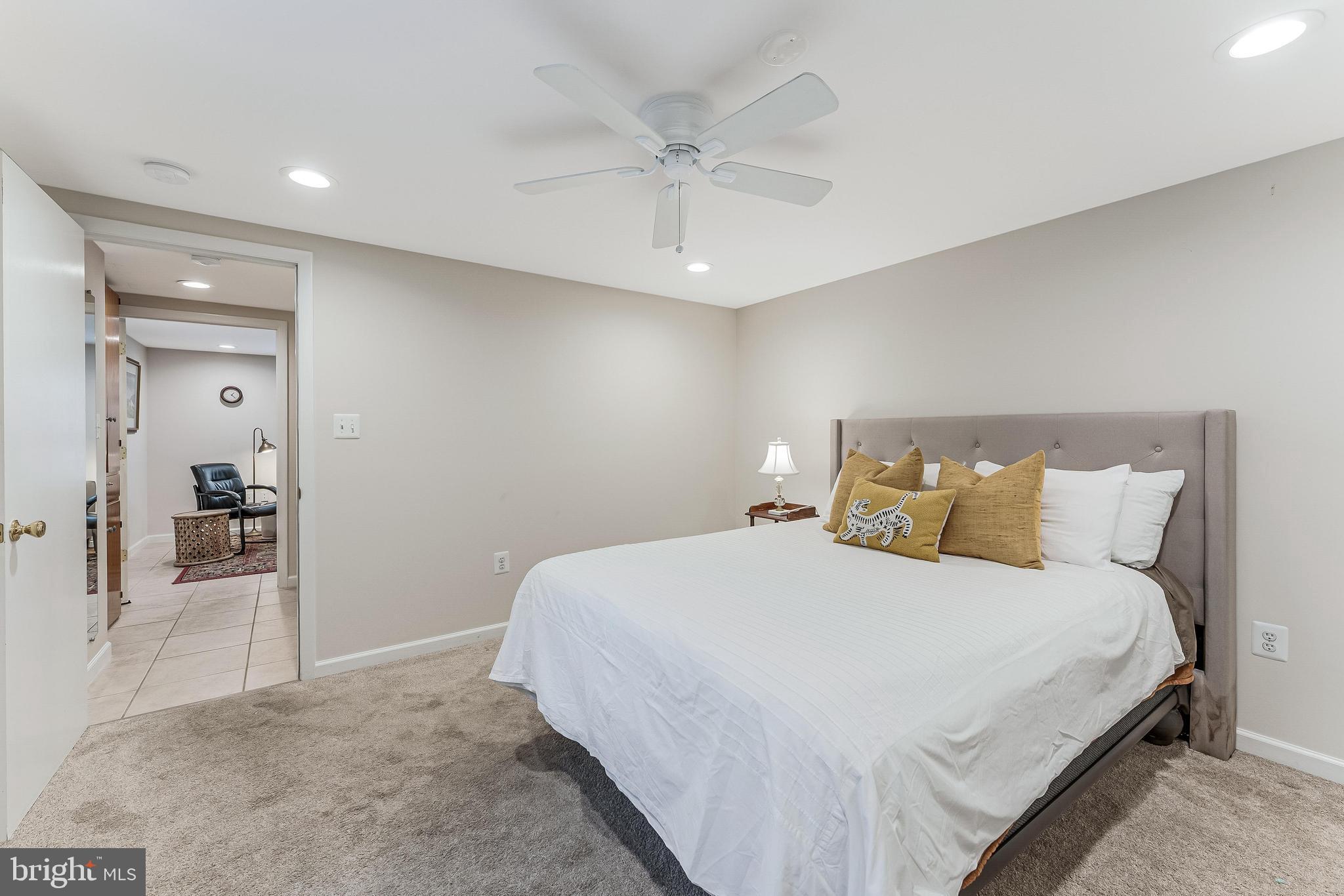 LEE HEIGHTS - Residential