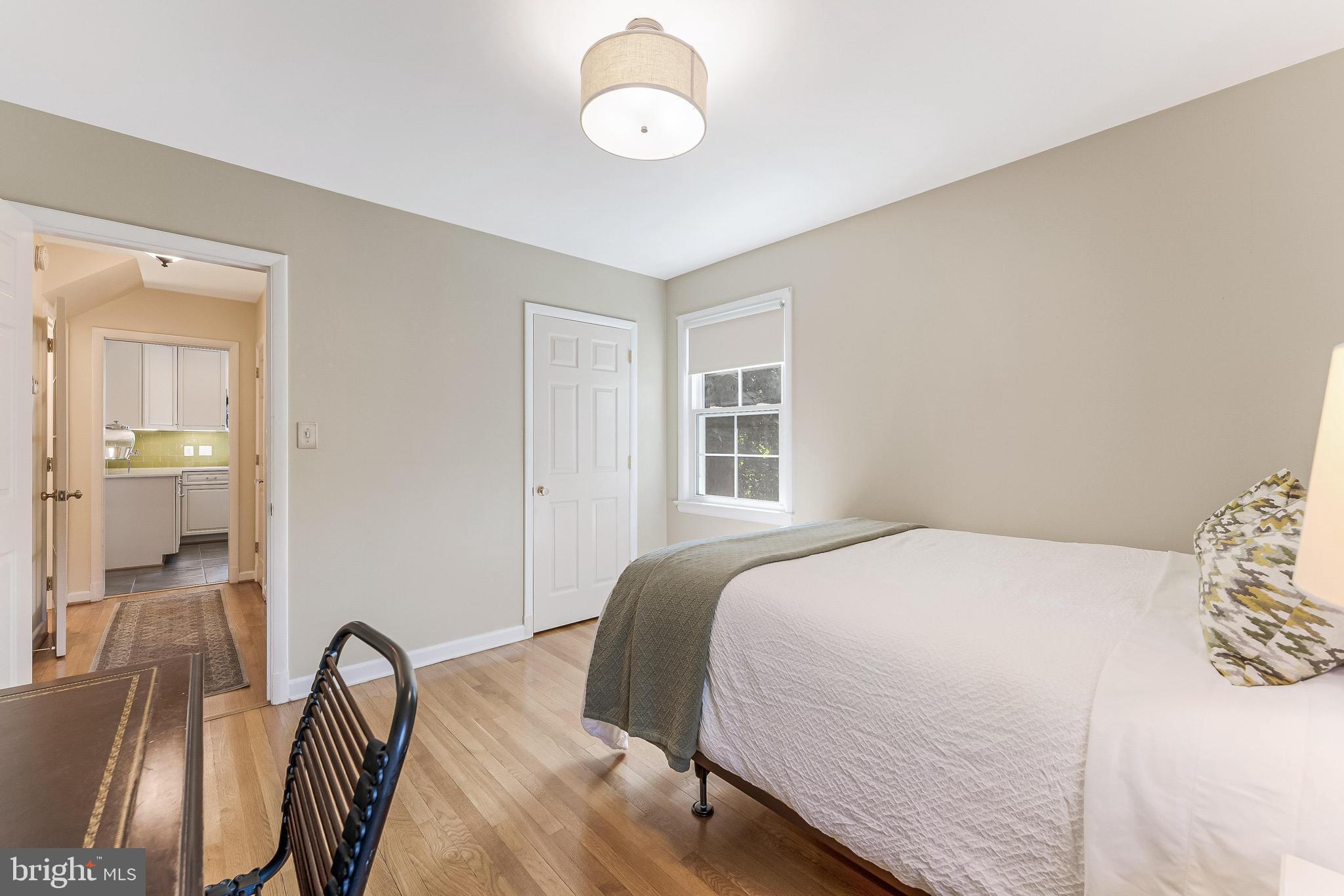 LEE HEIGHTS - Residential