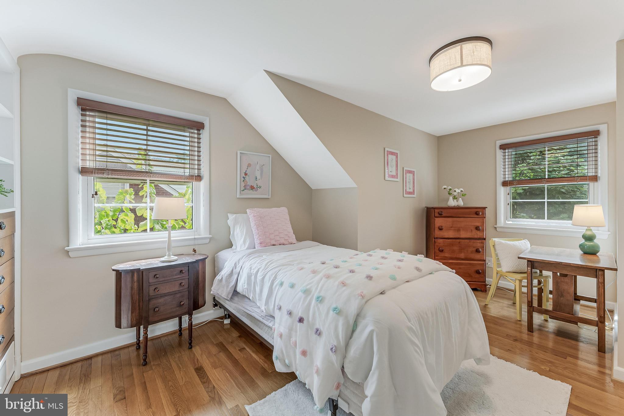 LEE HEIGHTS - Residential