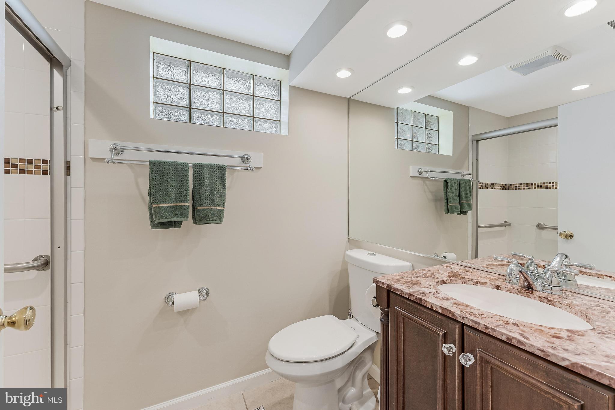 LEE HEIGHTS - Residential