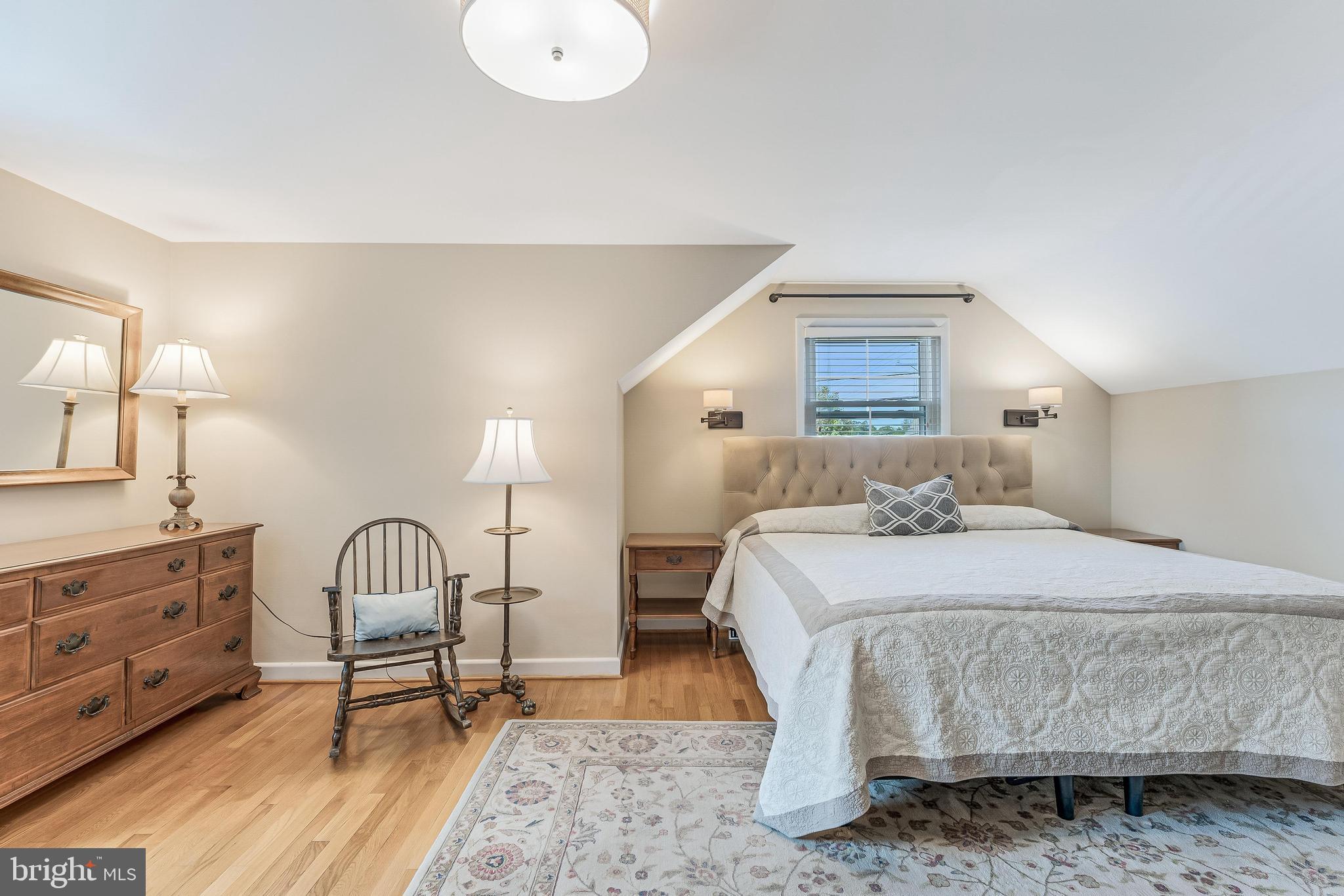 LEE HEIGHTS - Residential