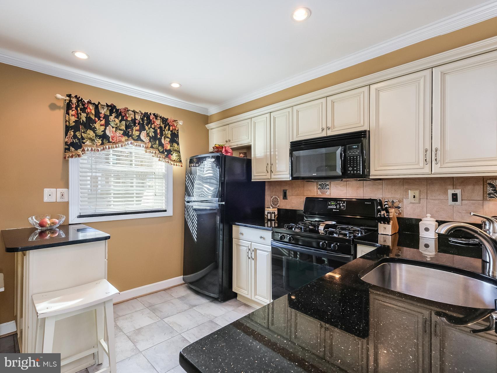 OXFORD ROW - Residential