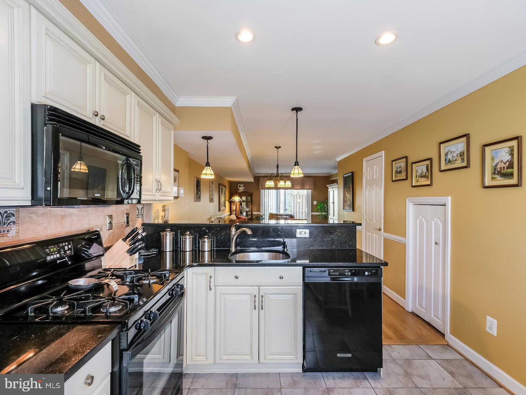 OXFORD ROW - Residential