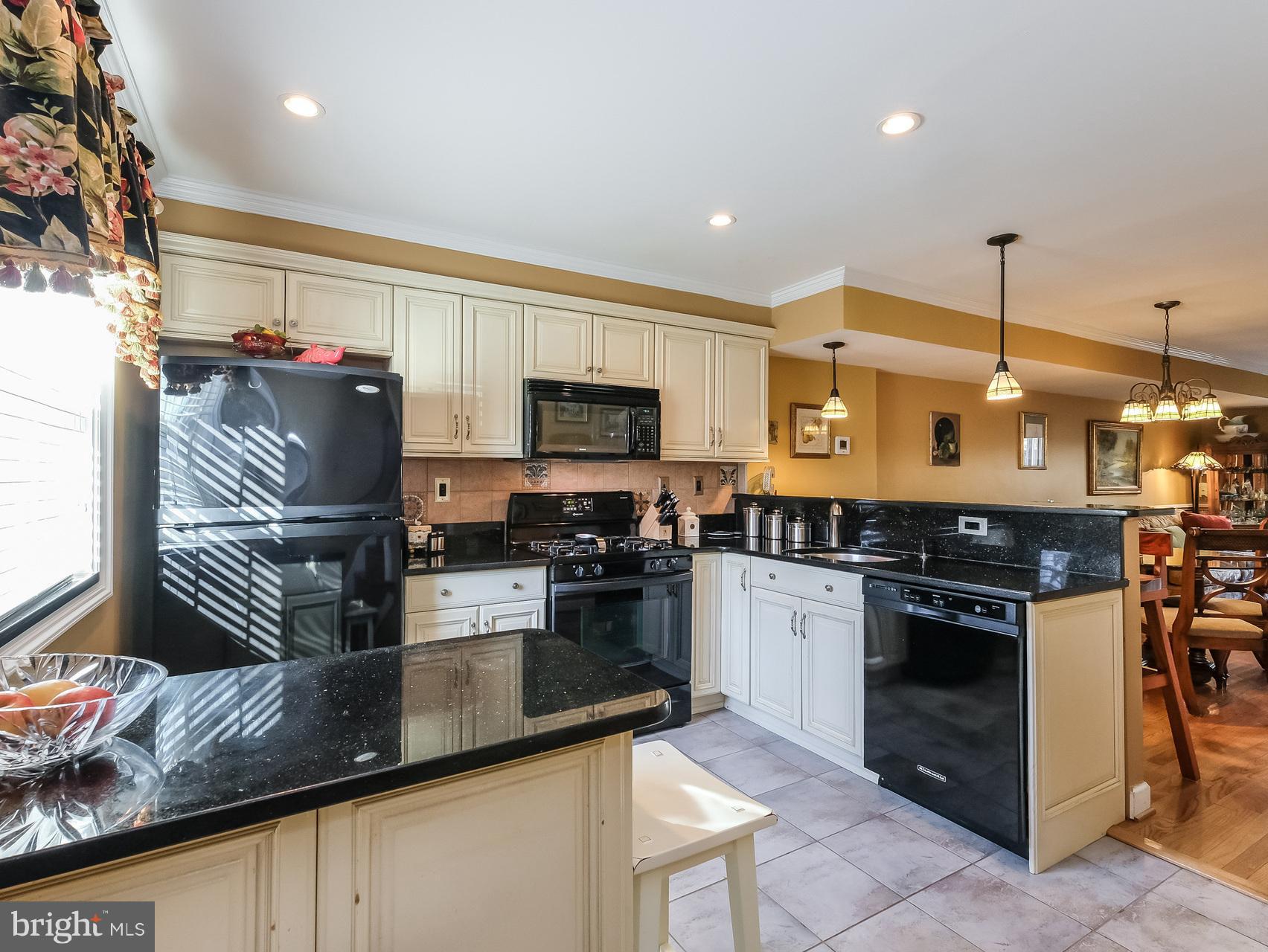 OXFORD ROW - Residential