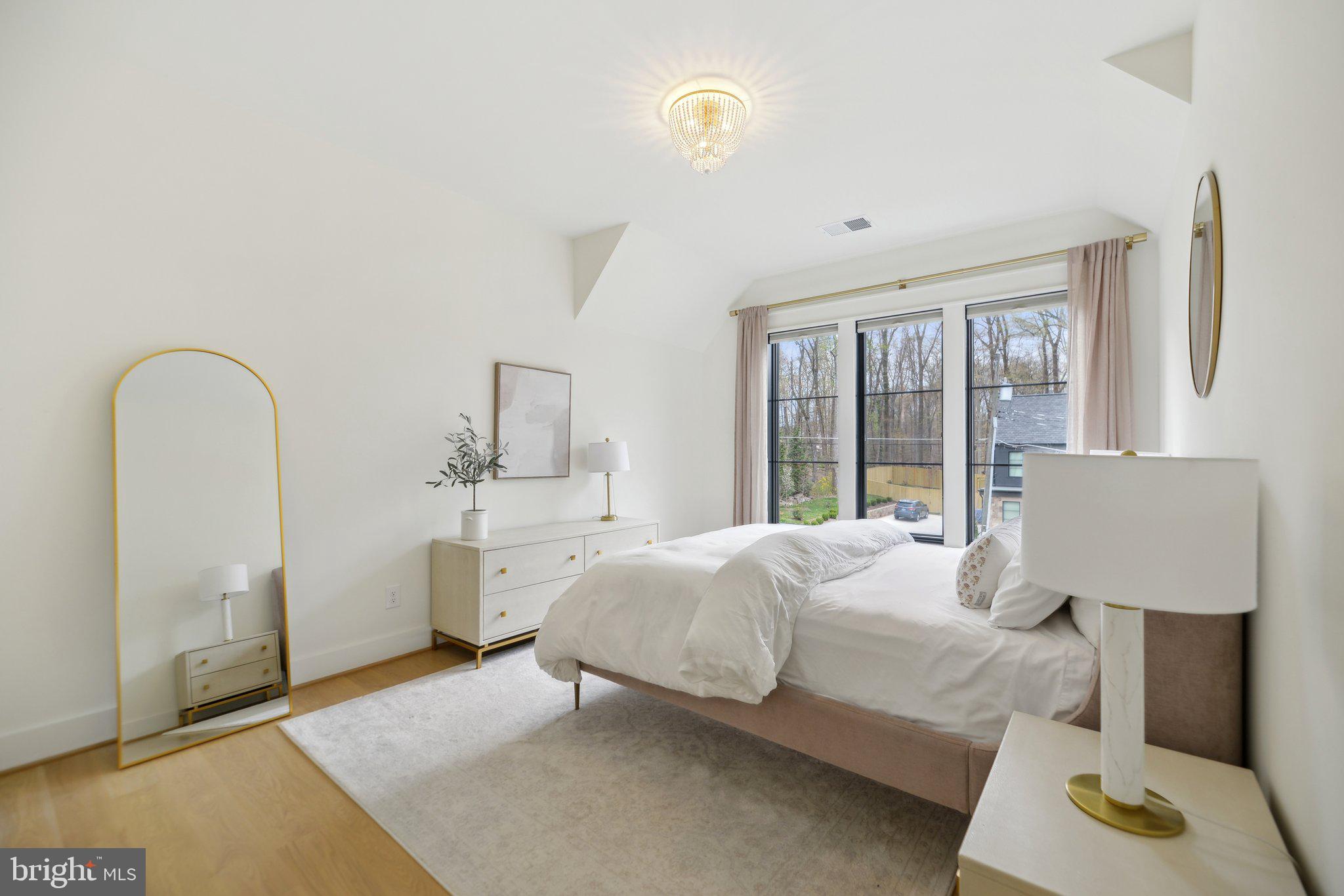 CHESTERBROOK - Residential