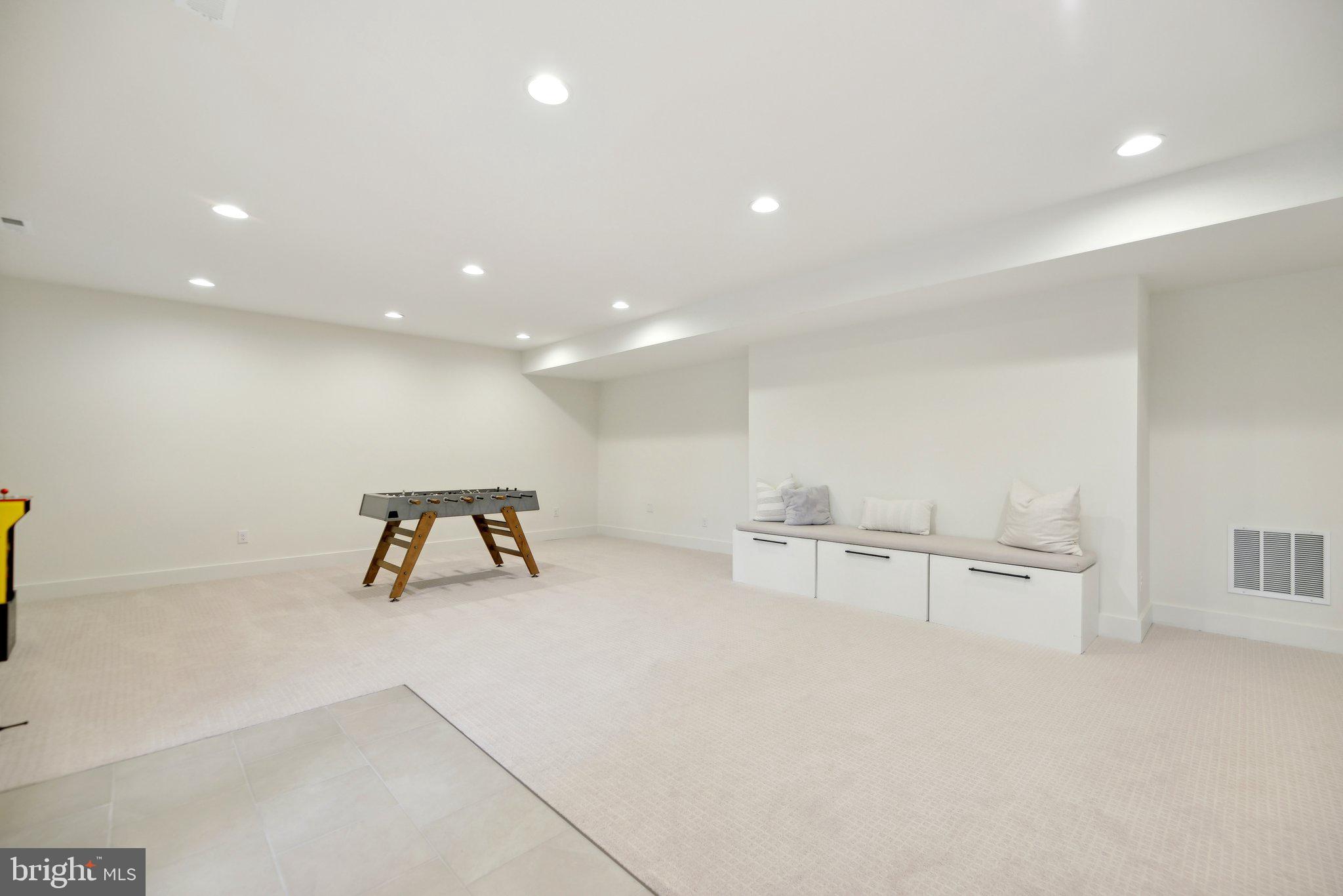 CHESTERBROOK - Residential