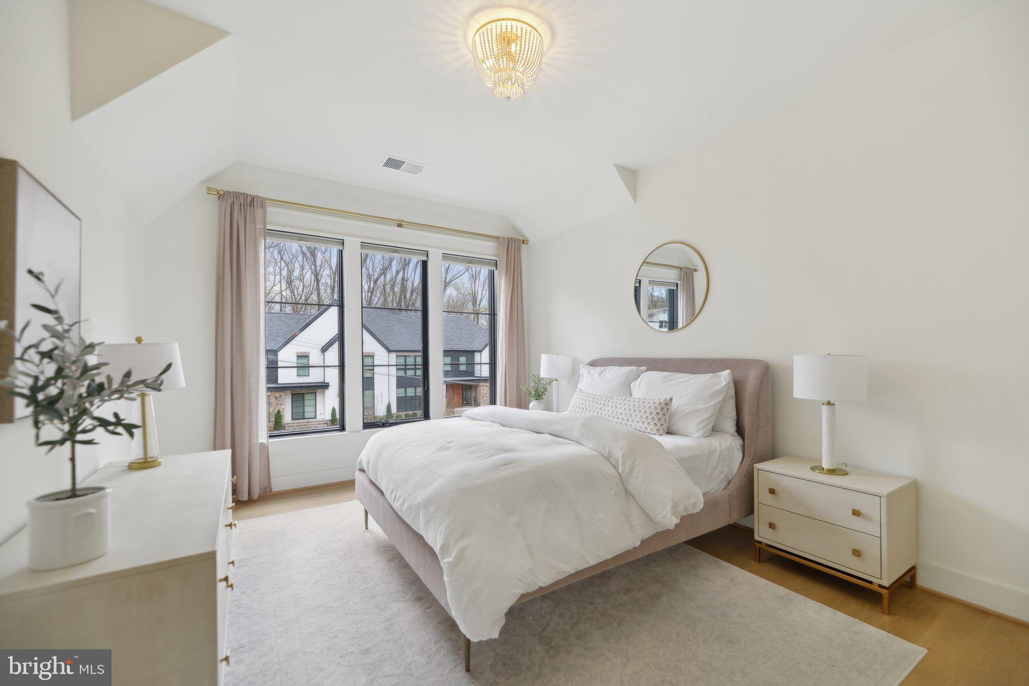 CHESTERBROOK - Residential