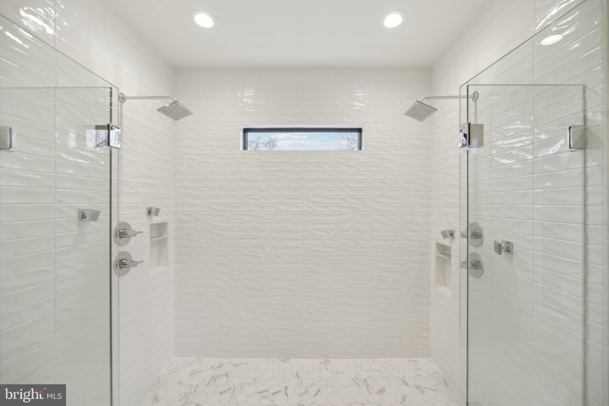 CHESTERBROOK - Residential