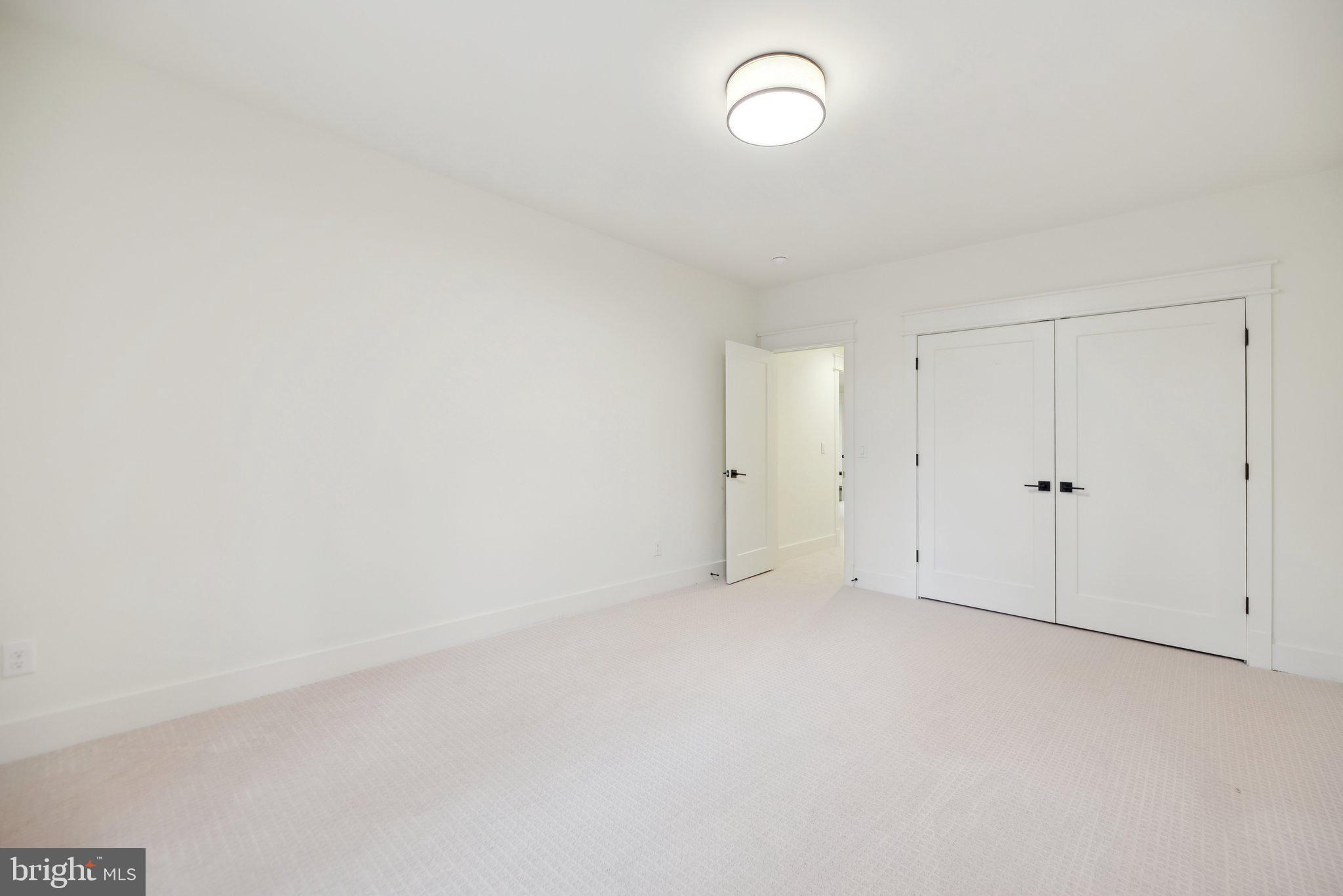 CHESTERBROOK - Residential