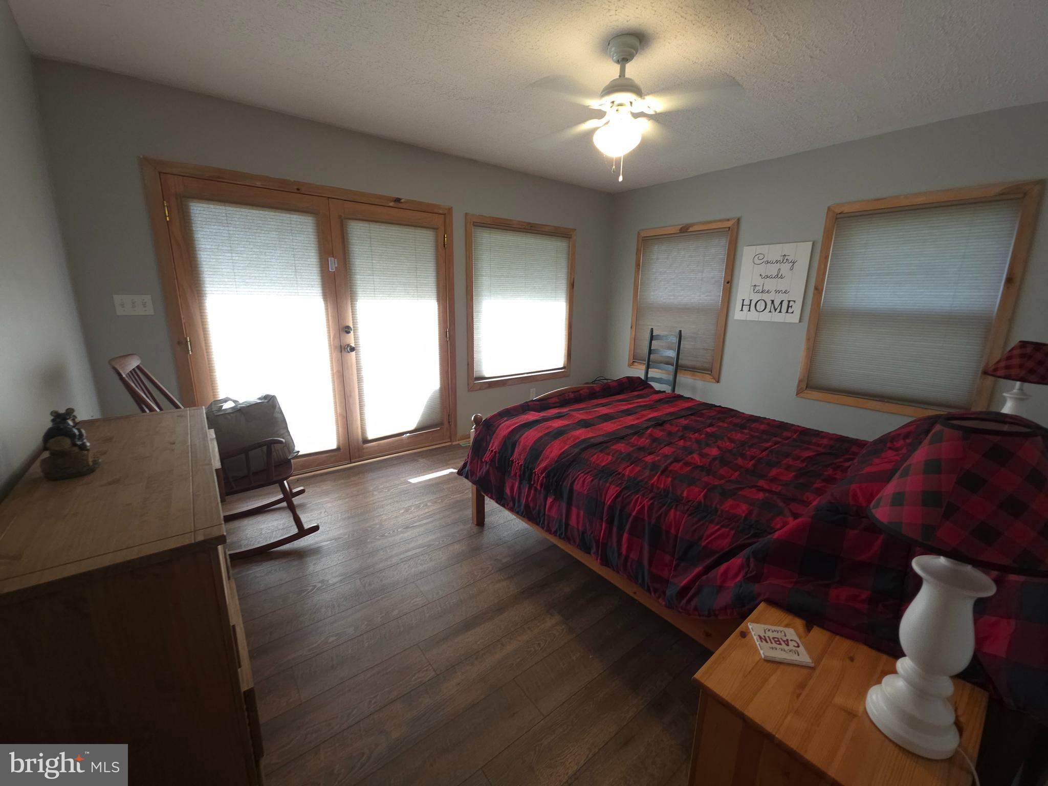 BUCK RIDGES - Residential