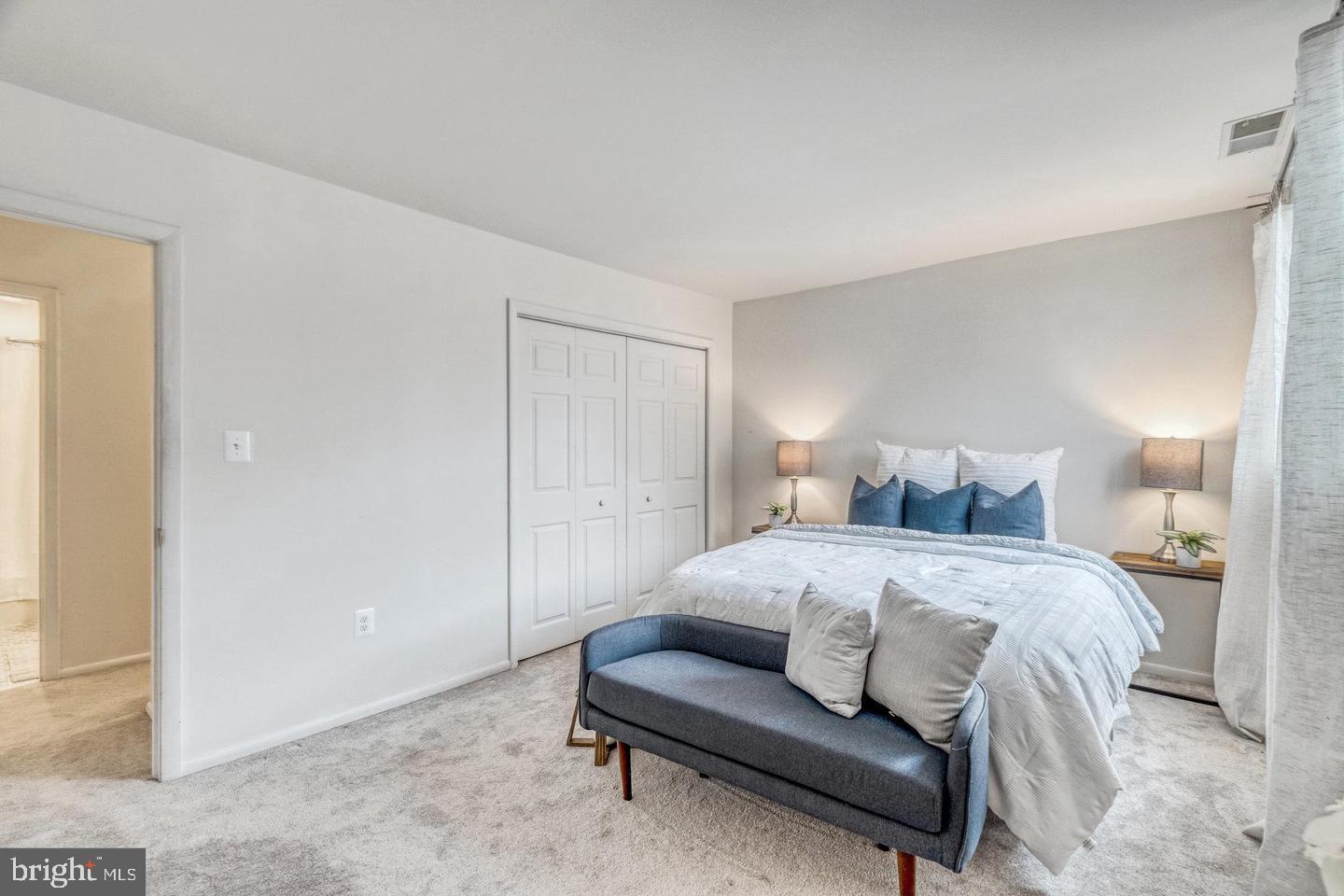 FAIRFAX WEST - Residential Lease