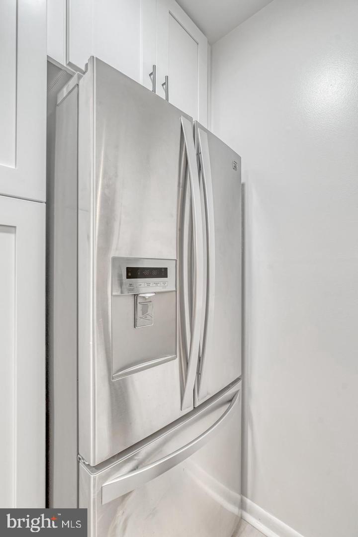 FAIRFAX WEST - Residential Lease