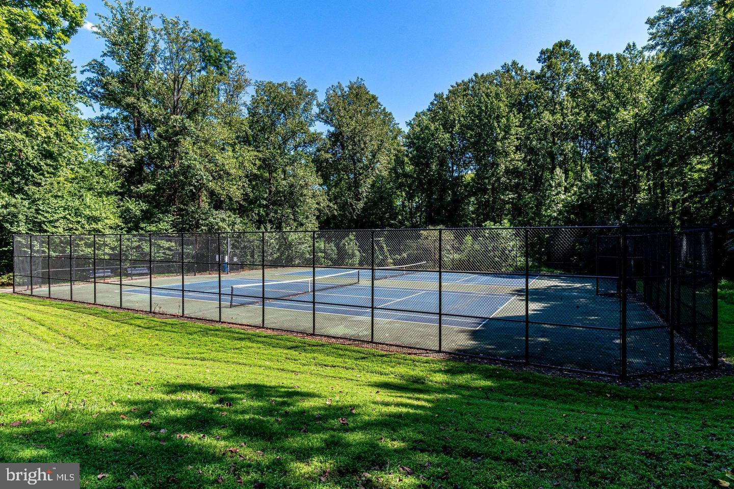 FAIRFAX WEST - Residential Lease