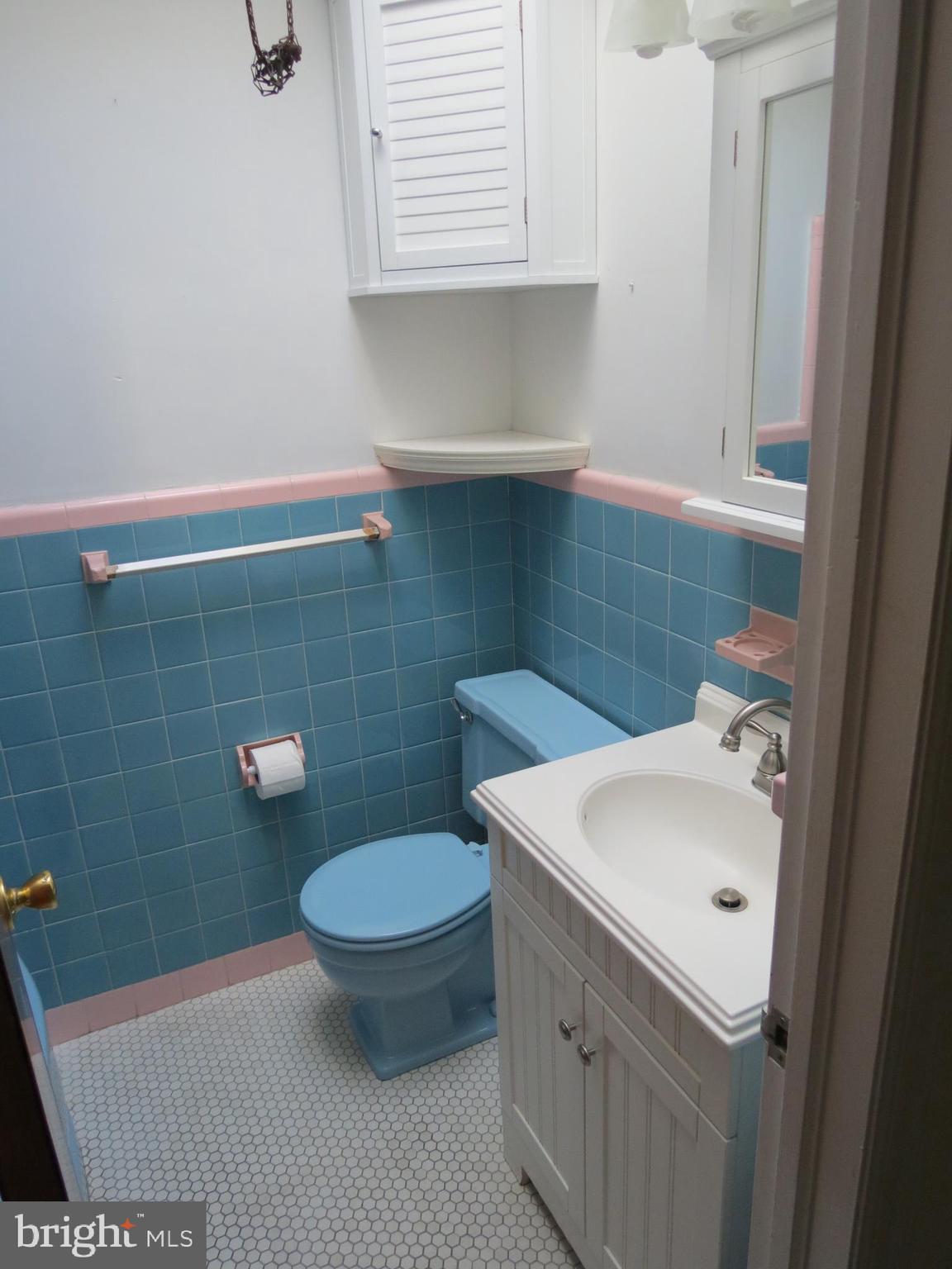 CHESTNUT HILL - Residential Lease