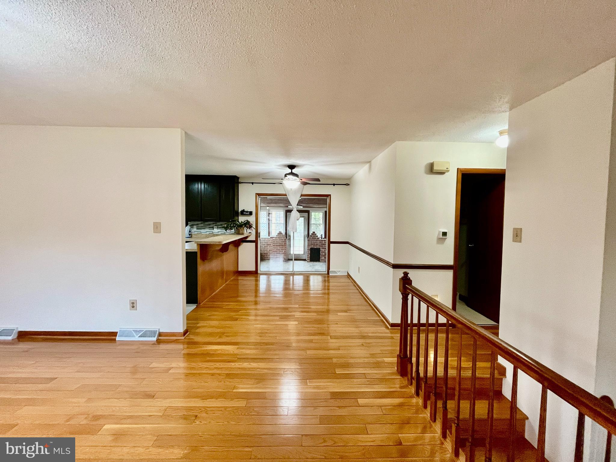 HALFWAY - Residential