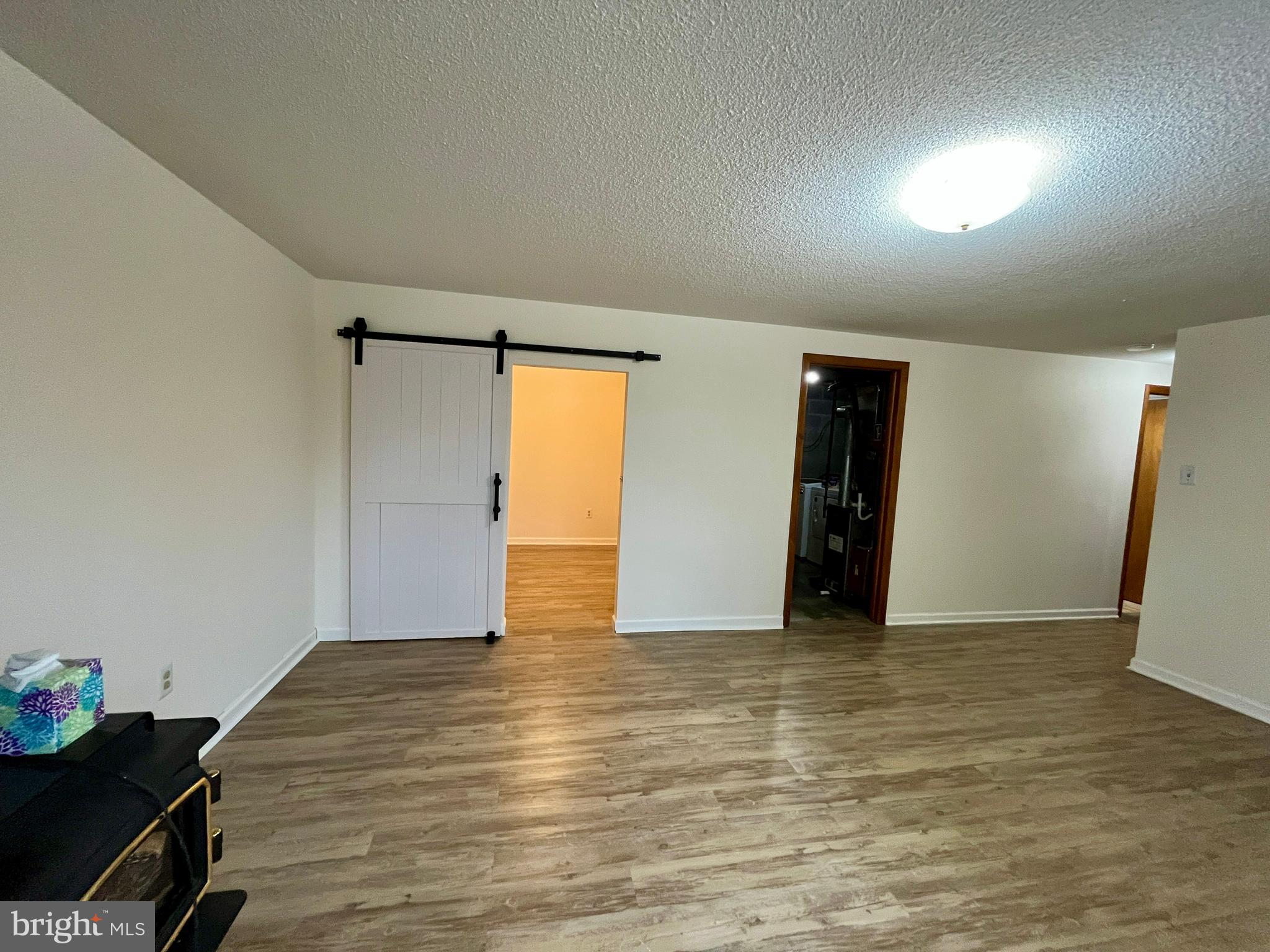 HALFWAY - Residential