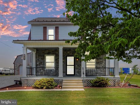 A home in CHAMBERSBURG