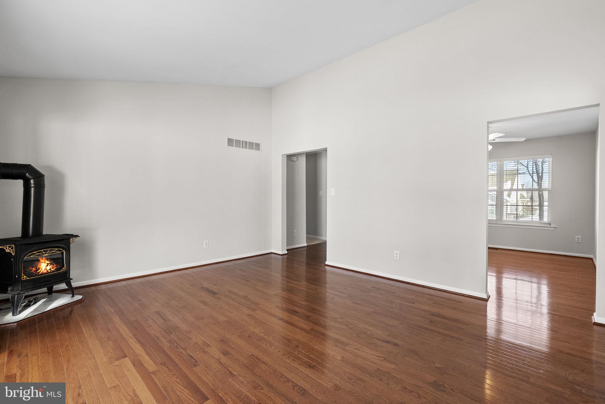 WILLIAM PENN VILLA - Residential