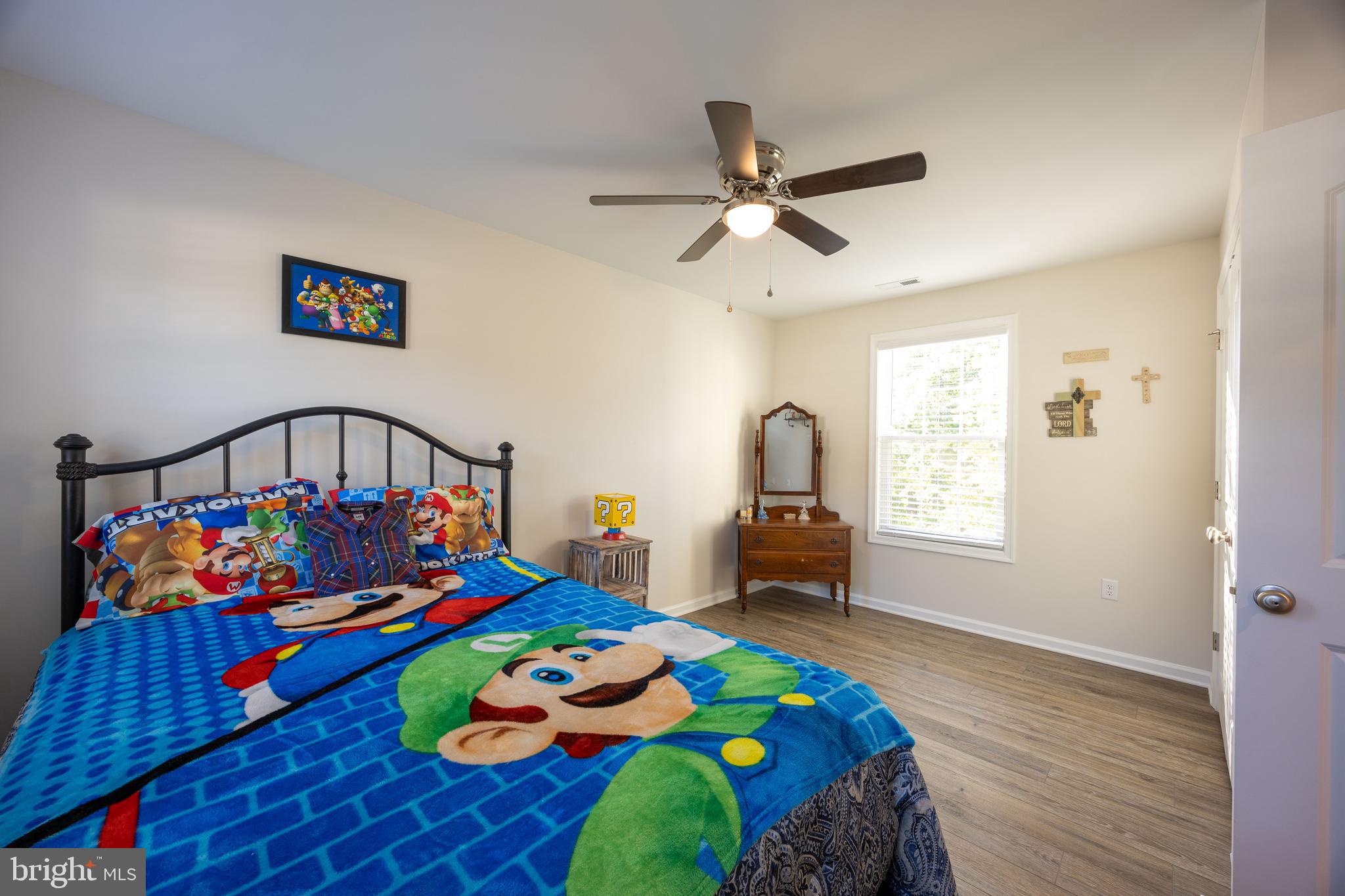 MIDDLE CREEK MANOR - Residential