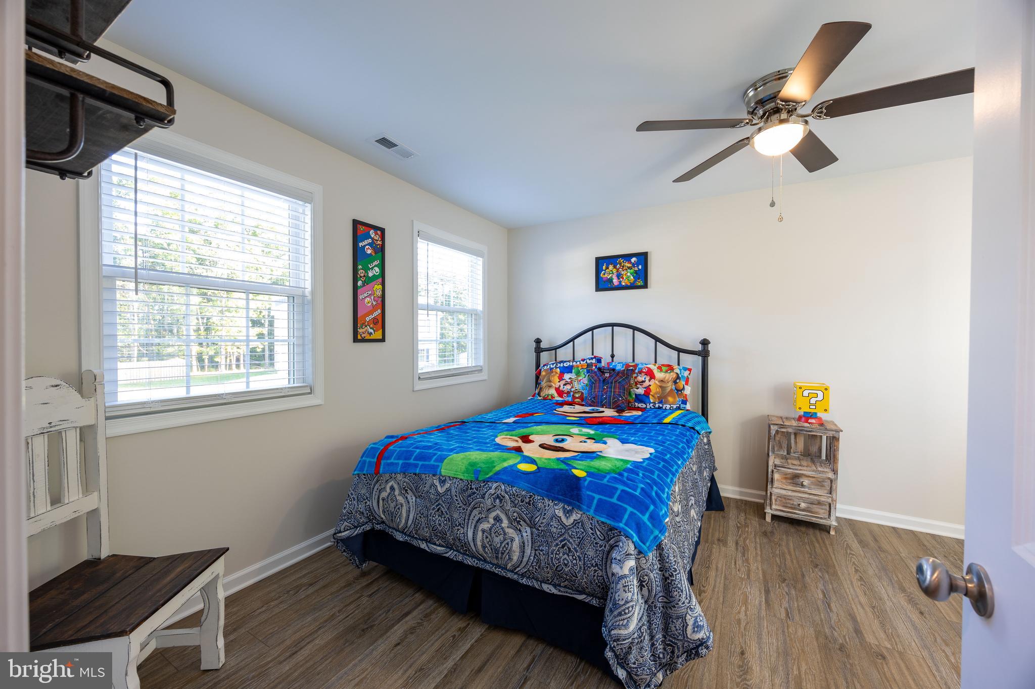 MIDDLE CREEK MANOR - Residential