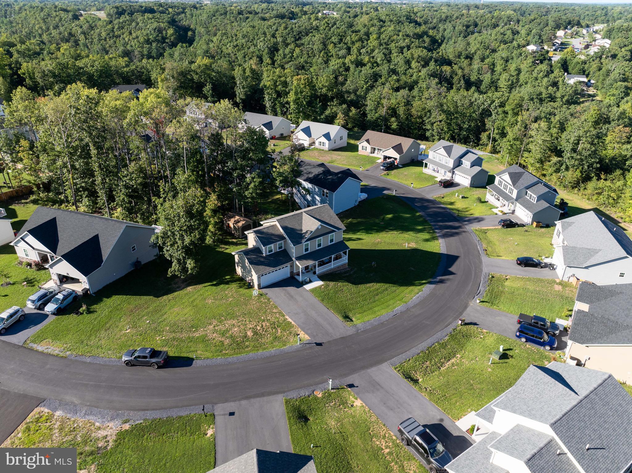 MIDDLE CREEK MANOR - Residential
